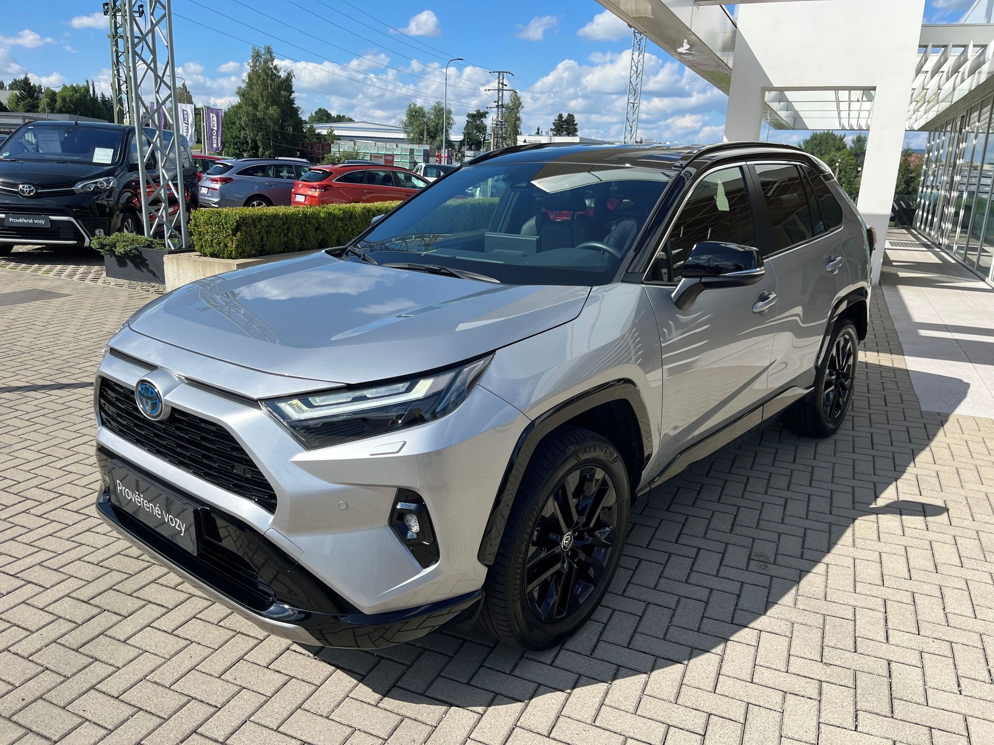 Toyota Rav4, 2.5 Hybrid e-CVT 4WD Selection - fotka 2