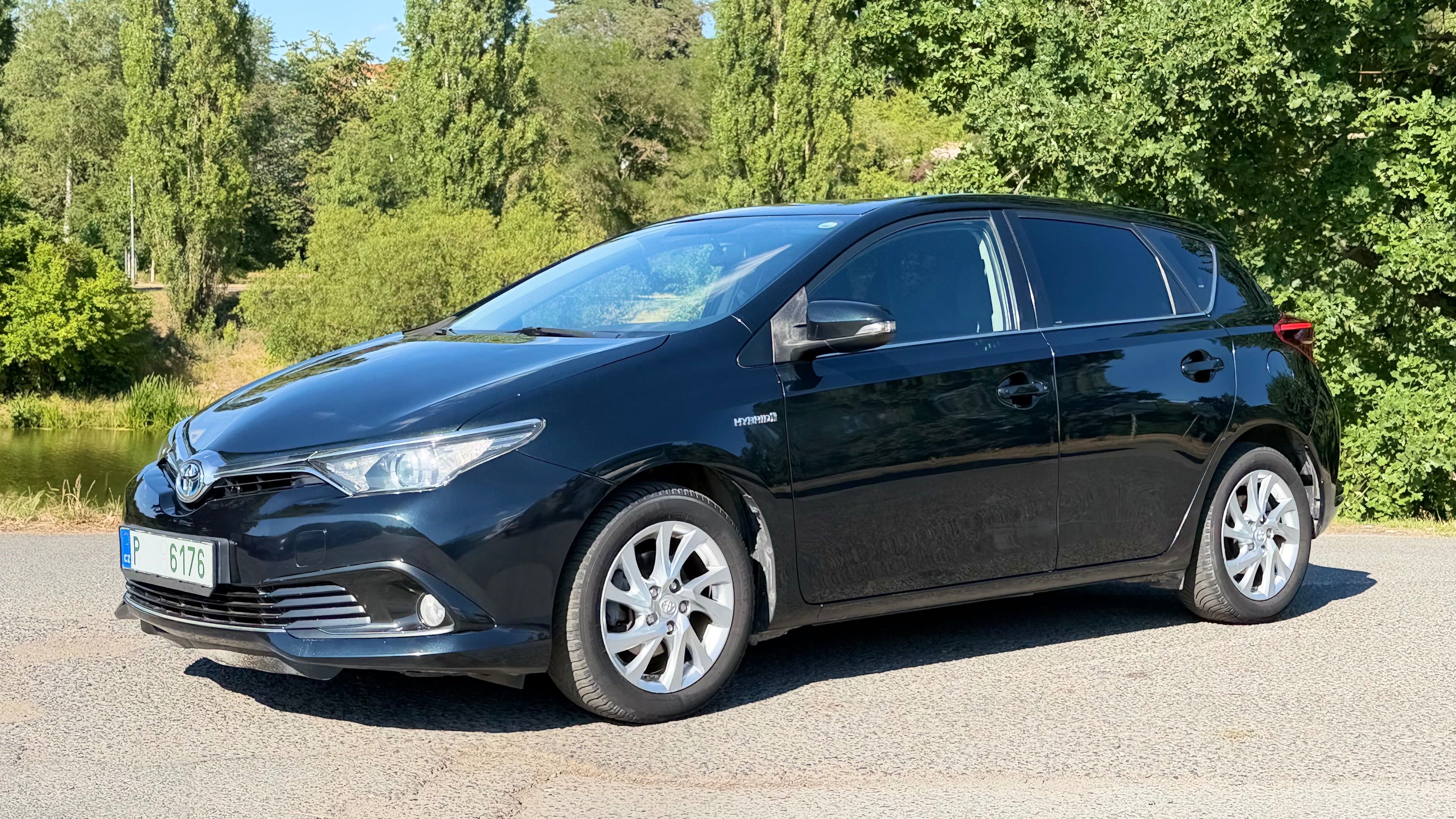 Toyota Auris, 1,8 i HYBRID KAMERA NAVI - fotka 2