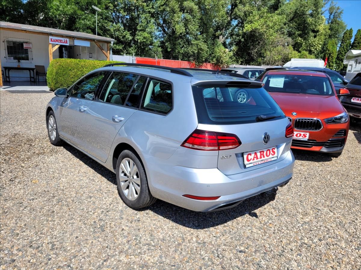 Volkswagen Golf, 1,0 TSI,navi,digiklima,acc,alu - fotka 5