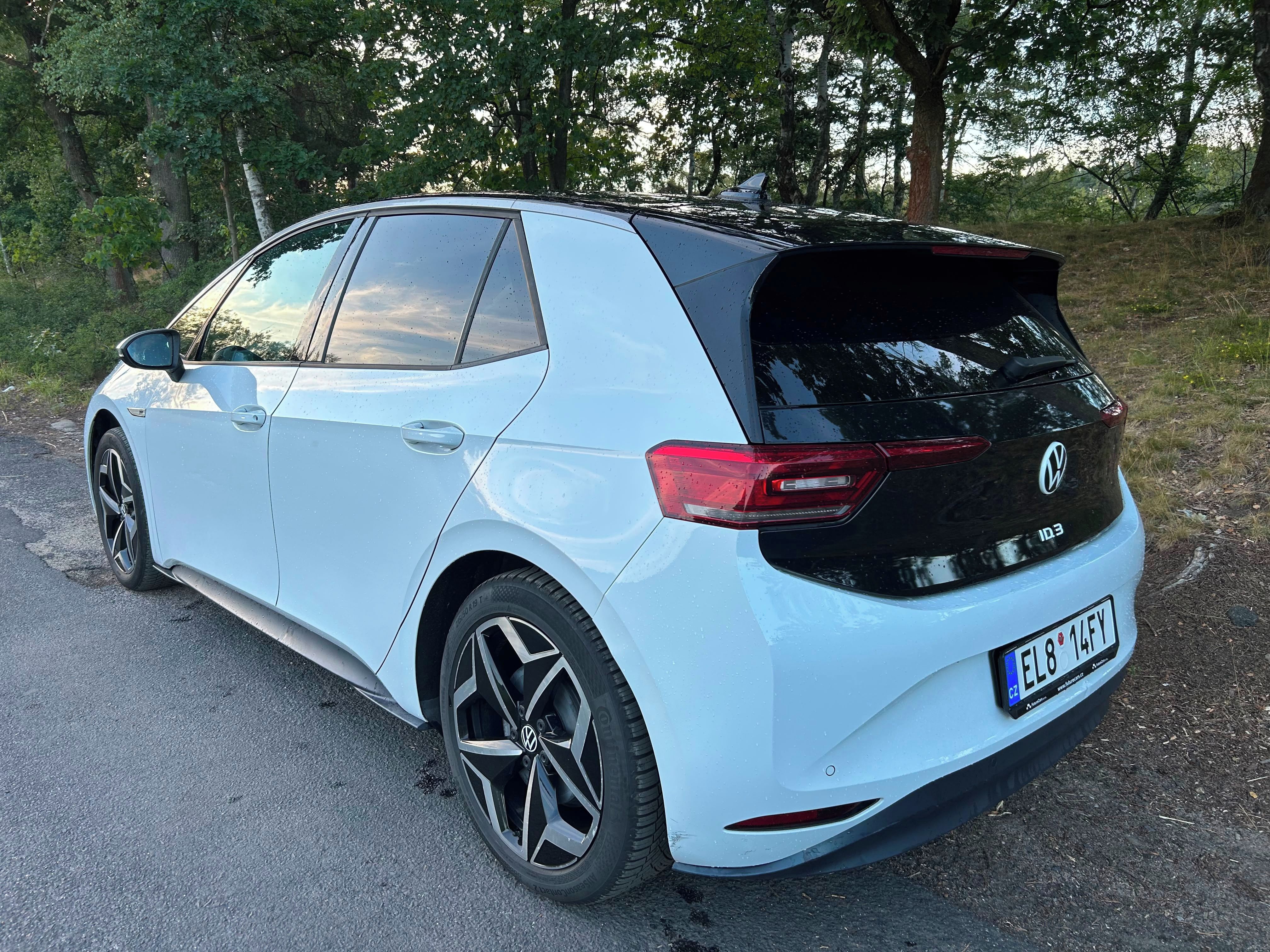 Volkswagen ID.3, 150 kW, 62 kWh, TAŽNÉ, SOH 94% - fotka 3