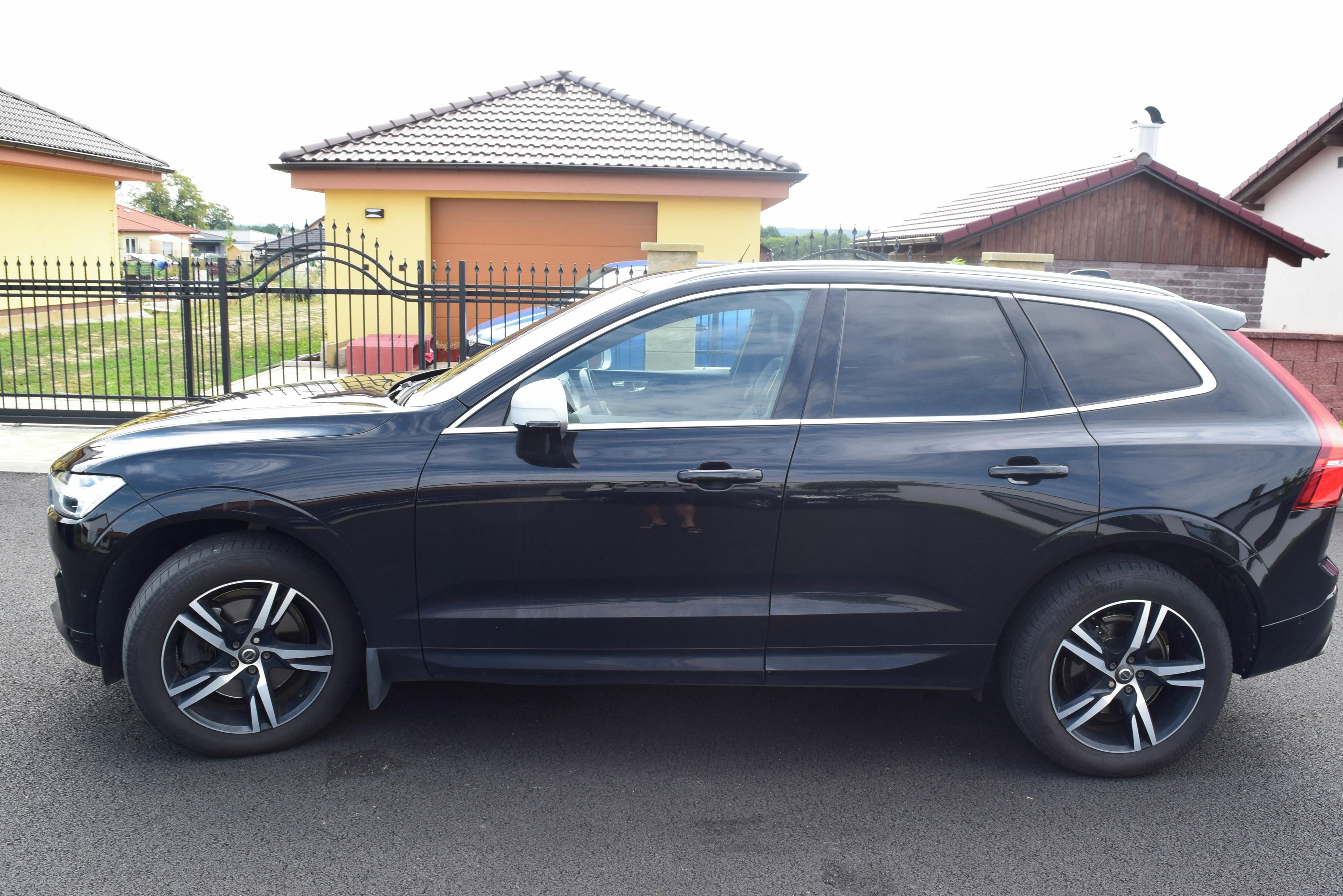 Volvo XC60, po servisu + zimní sada kol - fotka 3