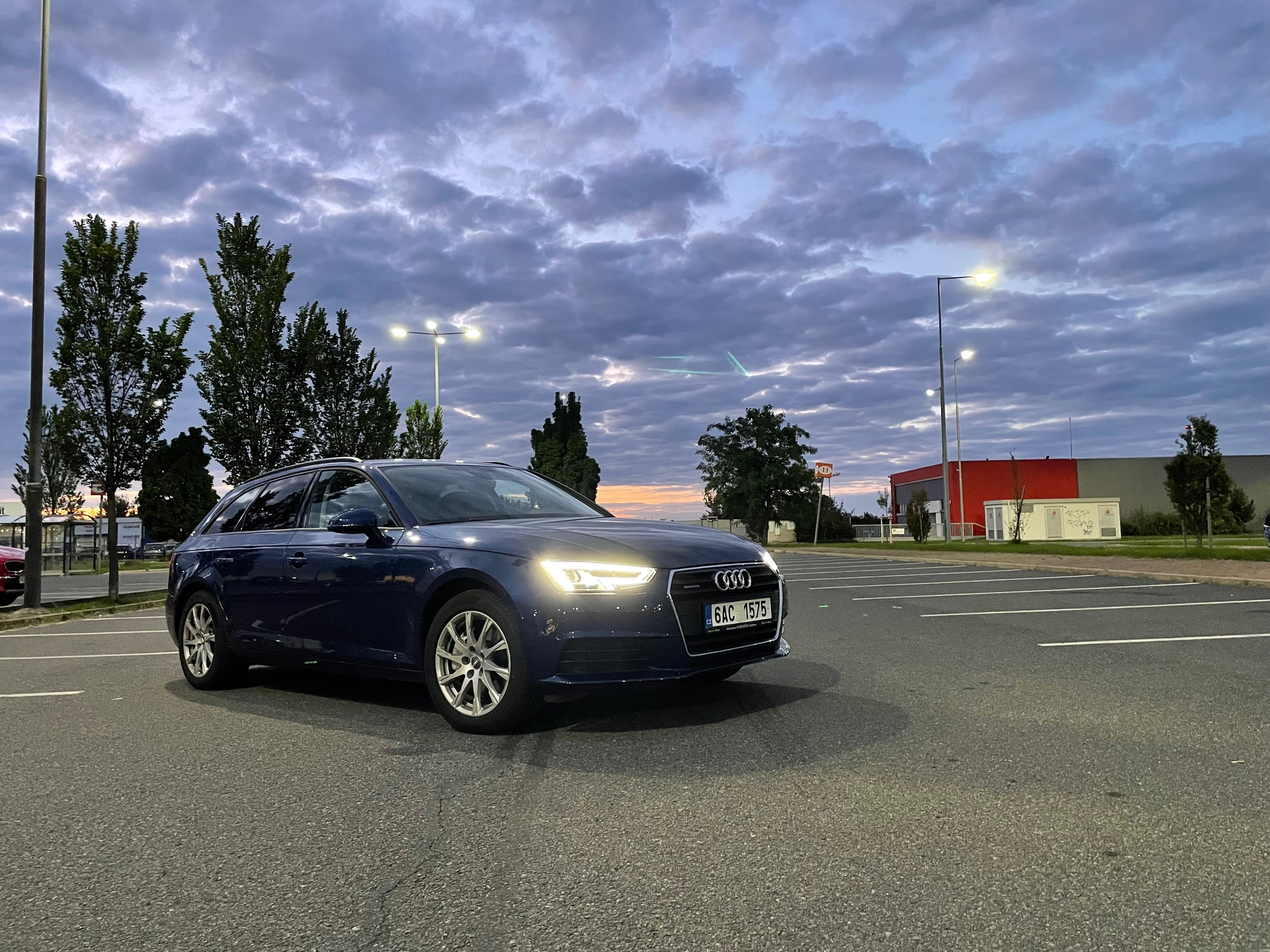 Audi A4 Avant - fotka 2