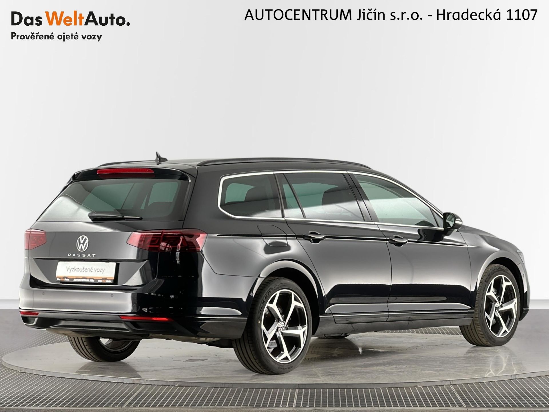 Volkswagen Passat, Business 2.0 TSI 140kW DSG - fotka 2