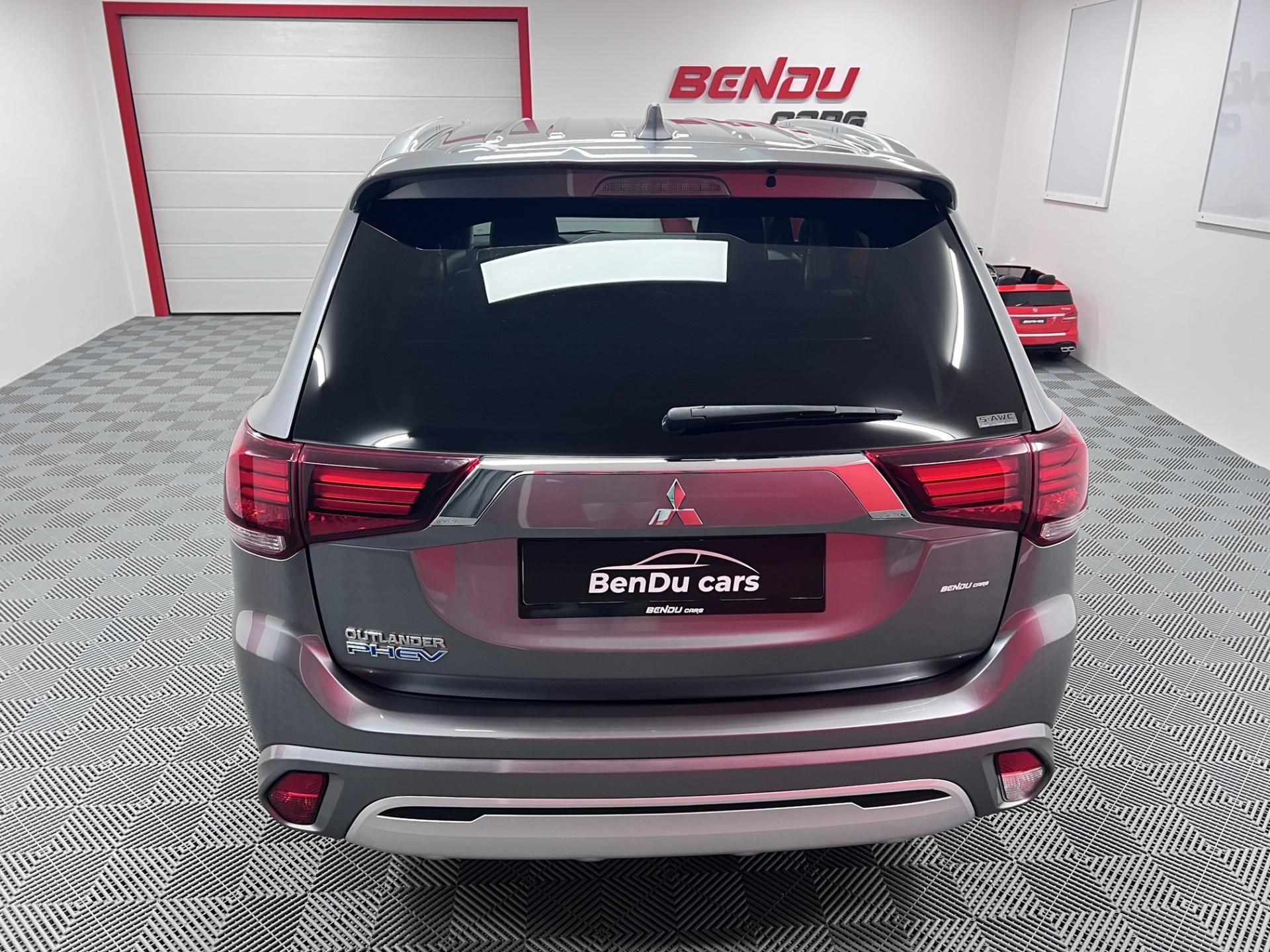 Mitsubishi Outlander, 2.4 PHEV 165 kW, 4x4, 2020 - fotka 5