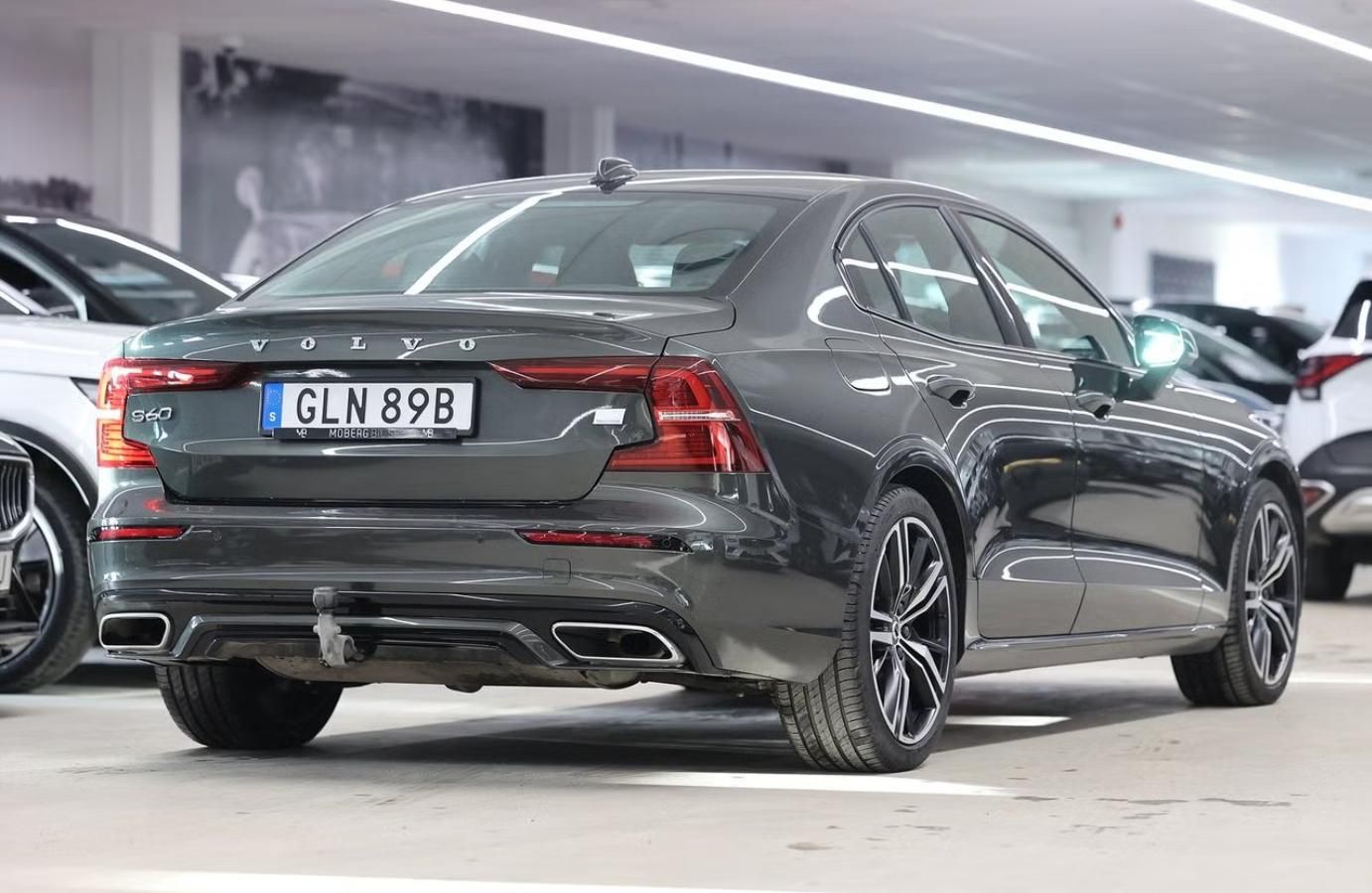 Volvo S60, Recharge T8 AWD R  Kam Tažné - fotka 5