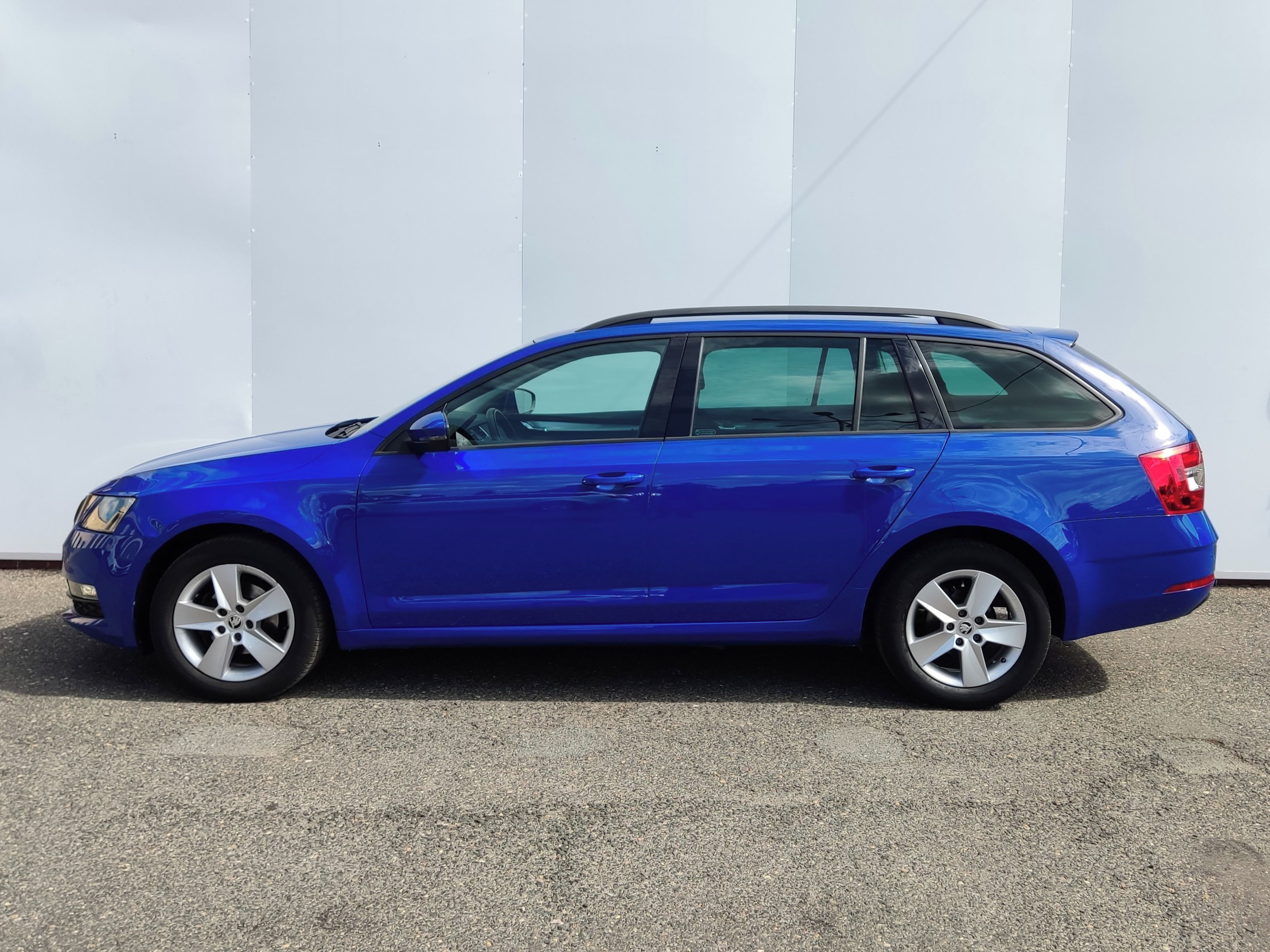 Škoda Octavia, Combi 1.6 TDI 85 kW Ambition - fotka 3