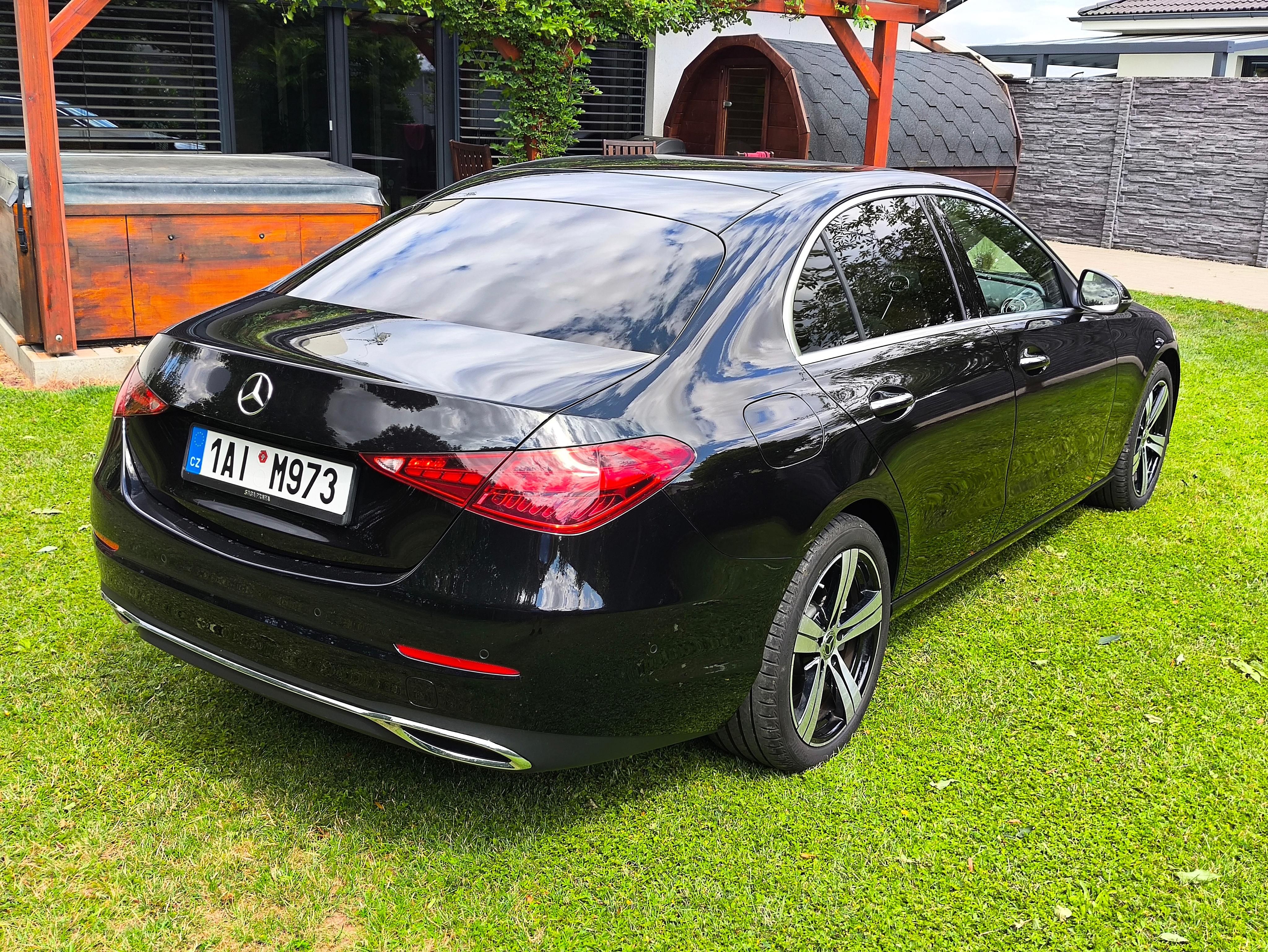 Mercedes-Benz Třídy C, 180 Avantgarde Premium DCC - fotka 5