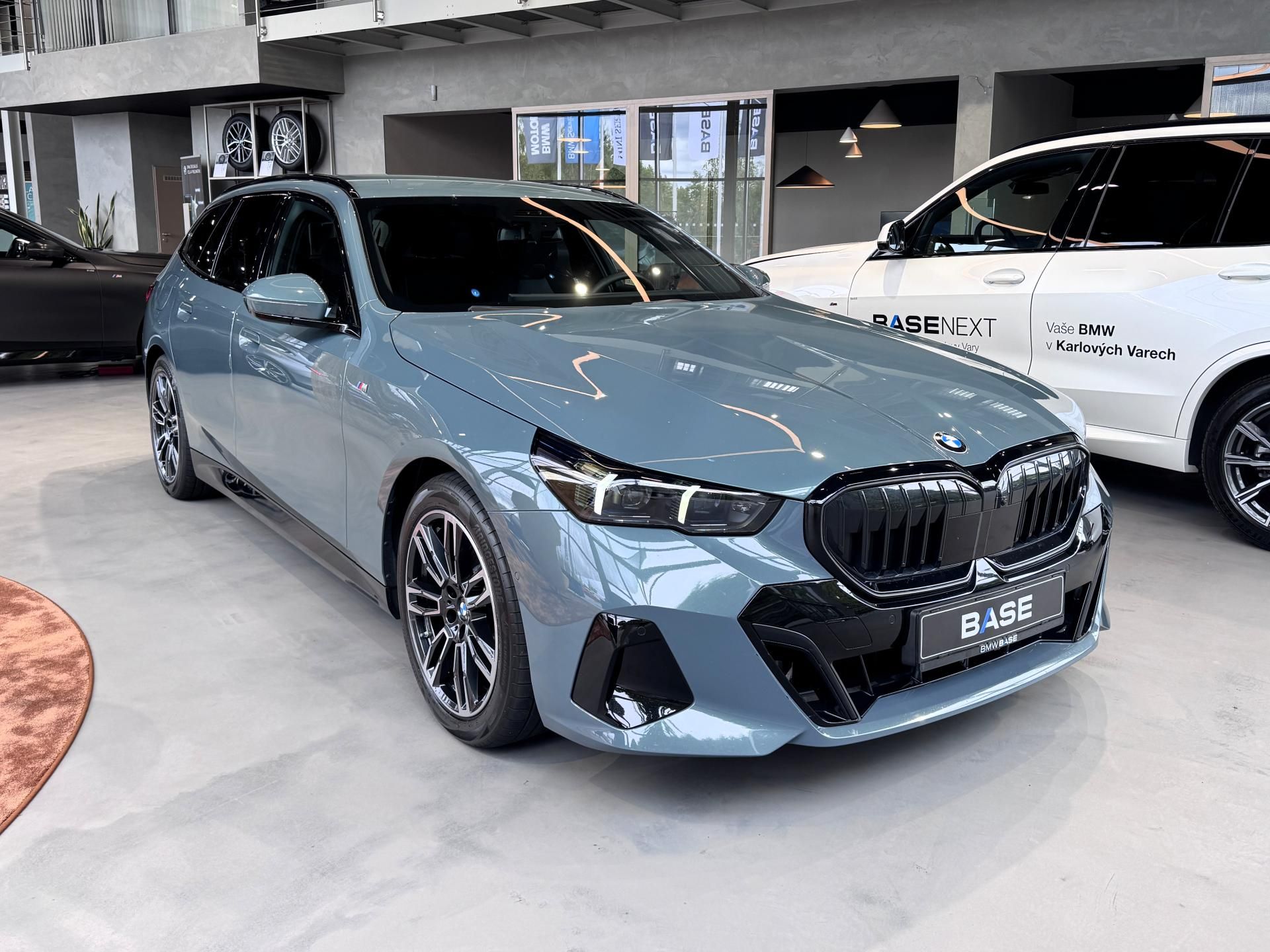 BMW Řada 5, 520d xDrive Touring M-Sport