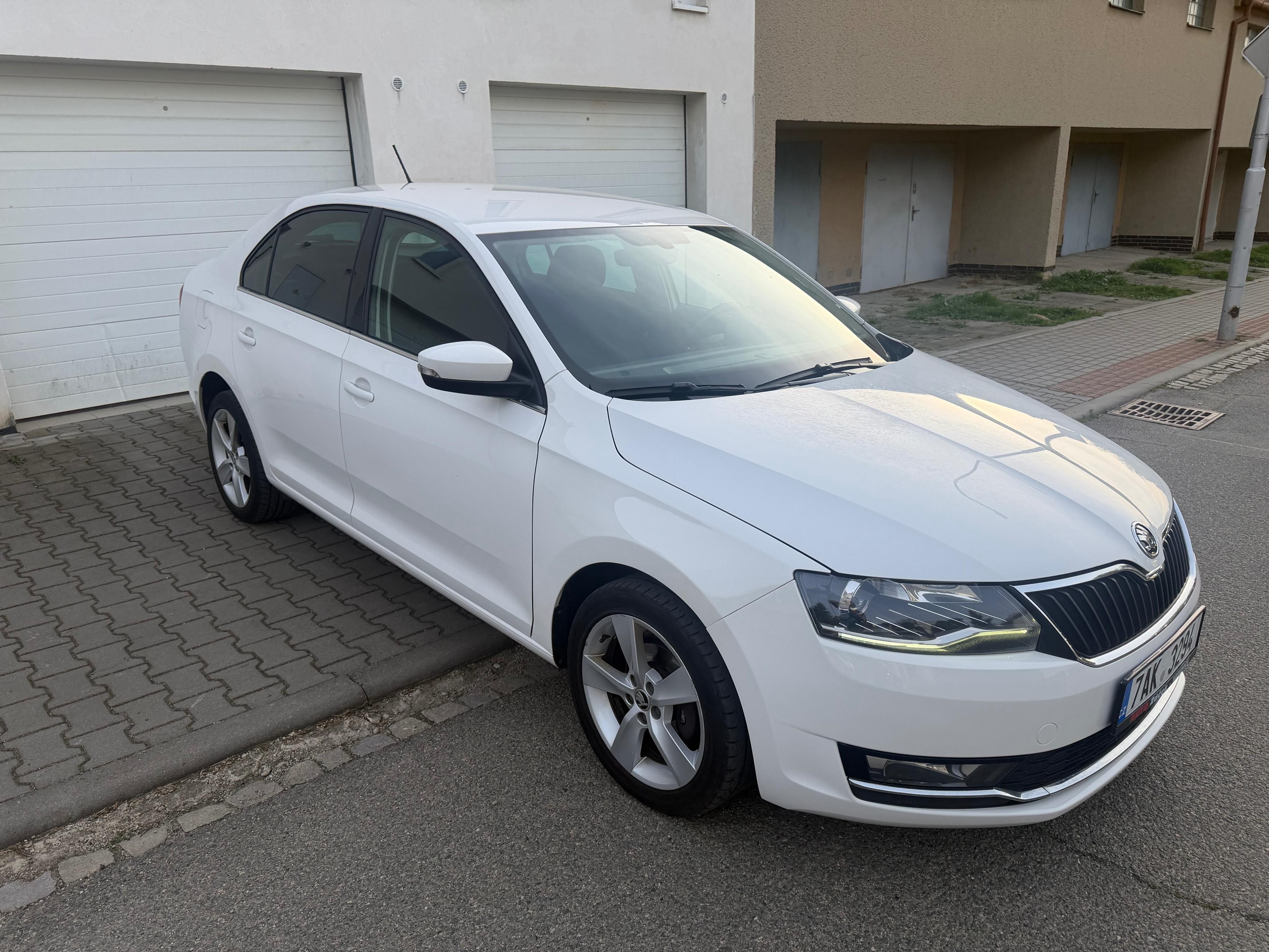 Škoda Rapid, 1.0 tsi,ČR,výhřev,aut.klima - fotka 4