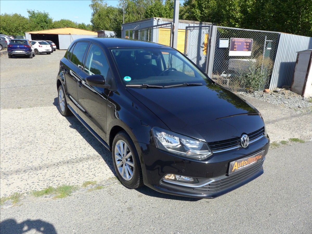 Volkswagen Polo, 1,0 MPI  HIGHLINE, 1.MAJITEL - fotka 4
