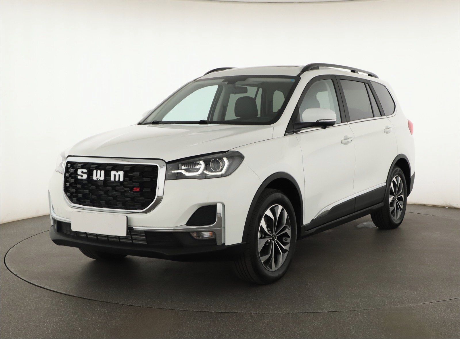 SWM G5 PRO, 1.5 Turbo, 7 míst, ČR,1.maj - fotka 2