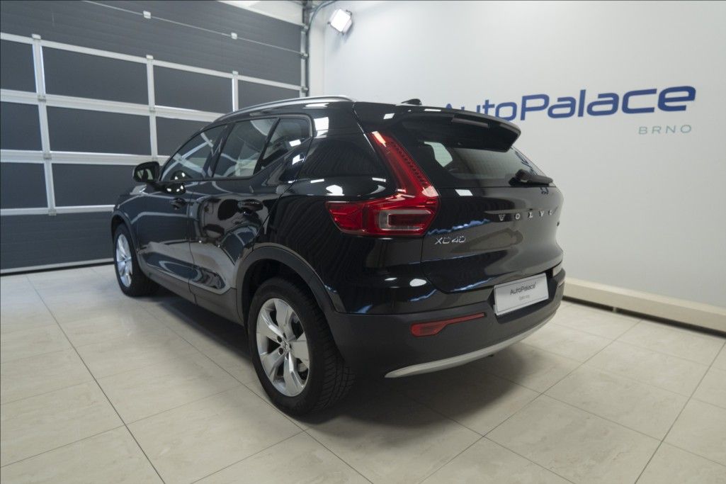 Volvo XC40, 2,0 T5 AWD NAVI KAMERA TAŽNÉ - fotka 6