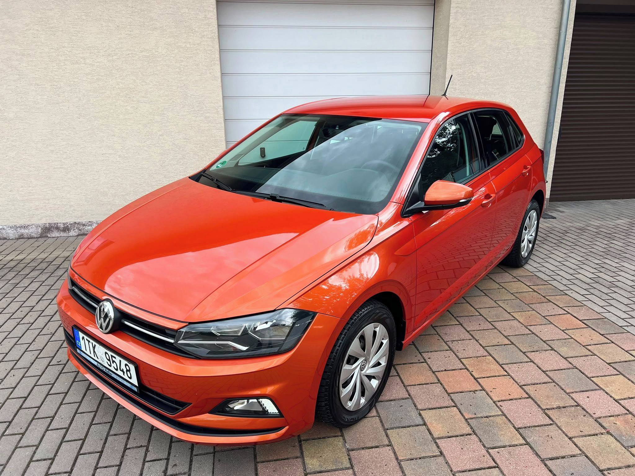 Volkswagen Polo, 1.0 TSI, 1. maj., původ ČR - fotka 2