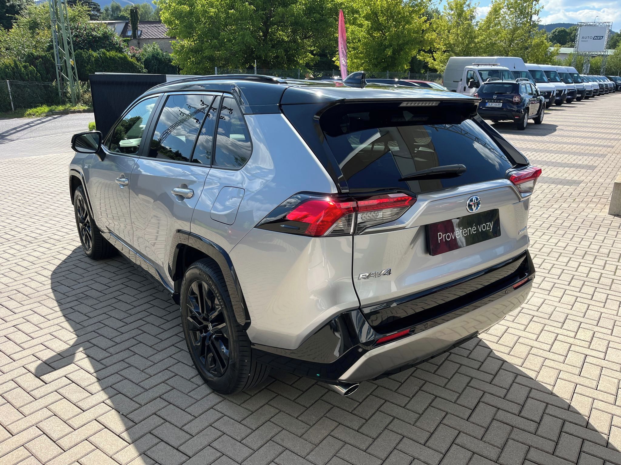 Toyota Rav4, 2.5 Hybrid e-CVT 4WD Selection - fotka 4