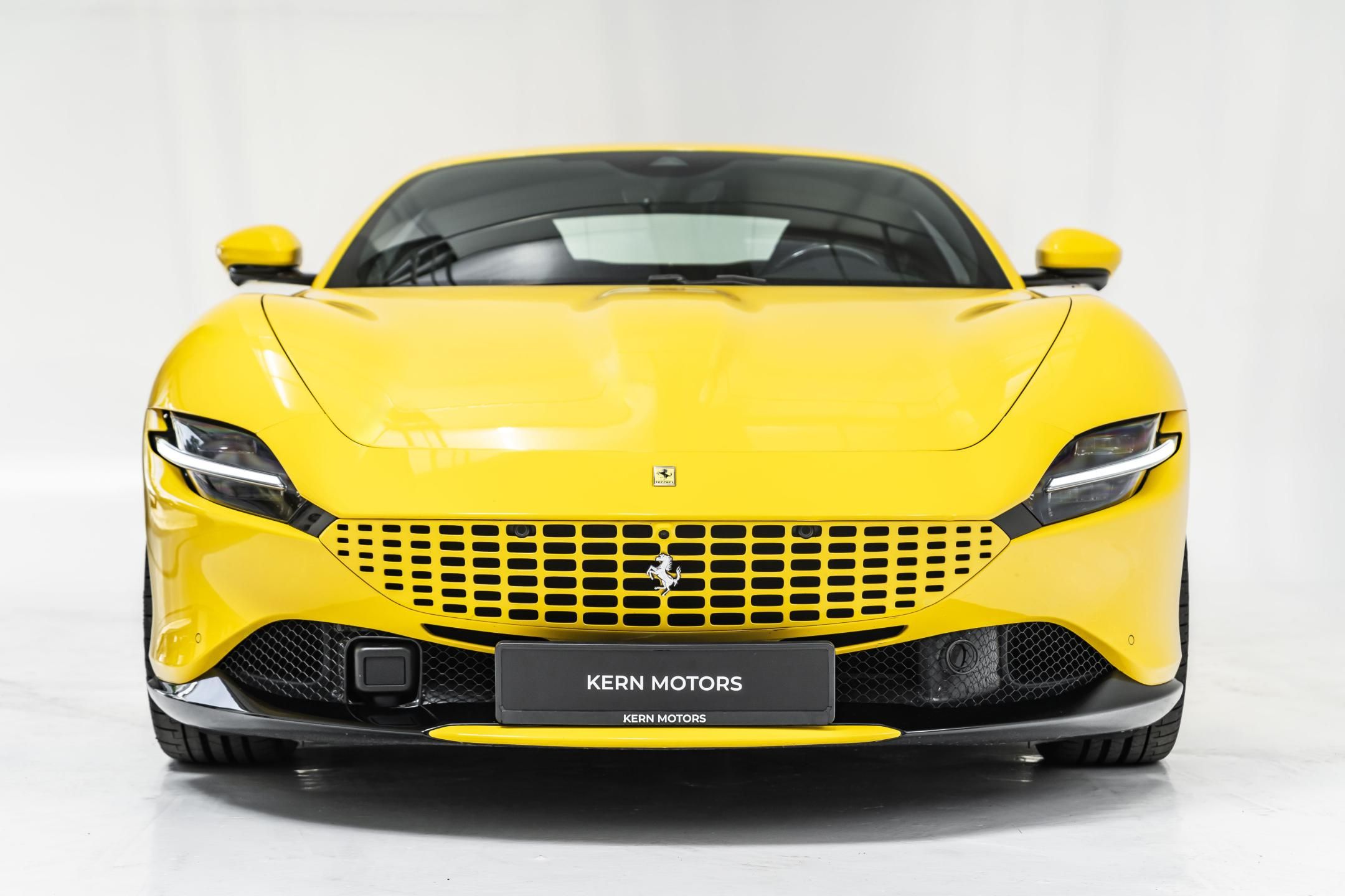 Ferrari Roma, Giallo modena*krásná výbava - fotka 3