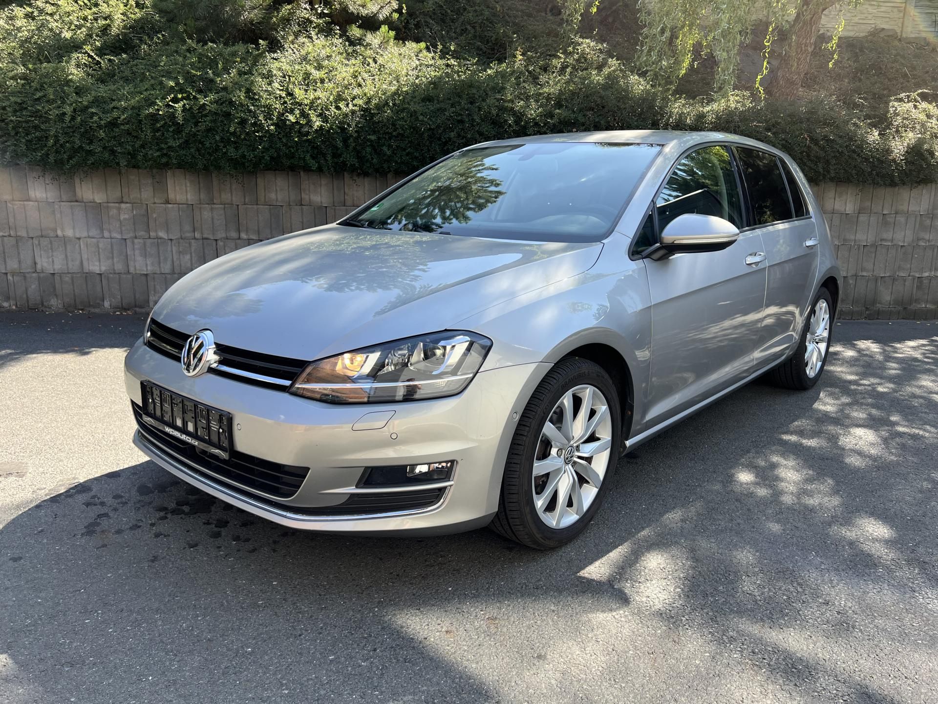 Volkswagen Golf, 2.0 TDi 110 kW DSG ACC KESSY - fotka 2