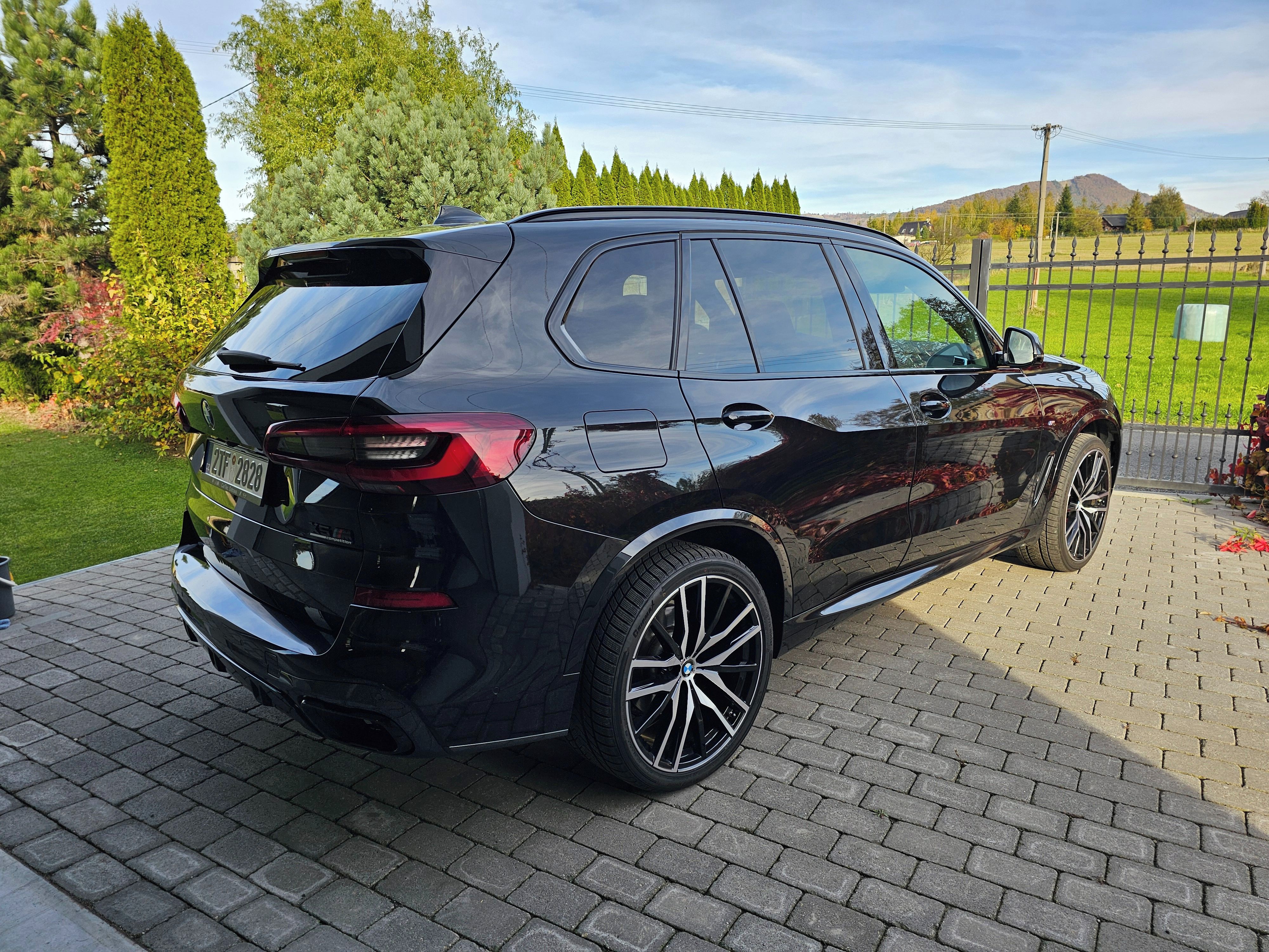 BMW X5, BMW X5 xDrive30d MPaket Compet - fotka 2