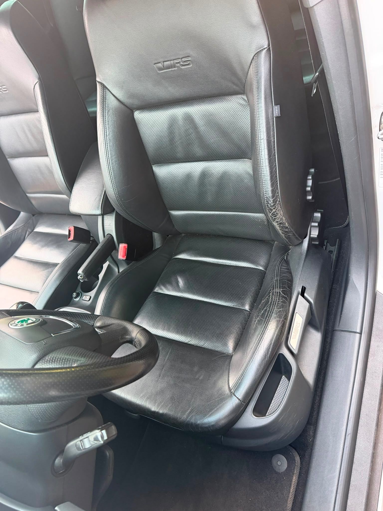 Škoda Octavia, Škoda Octavia 2 RS 2.0TDI - fotka 4