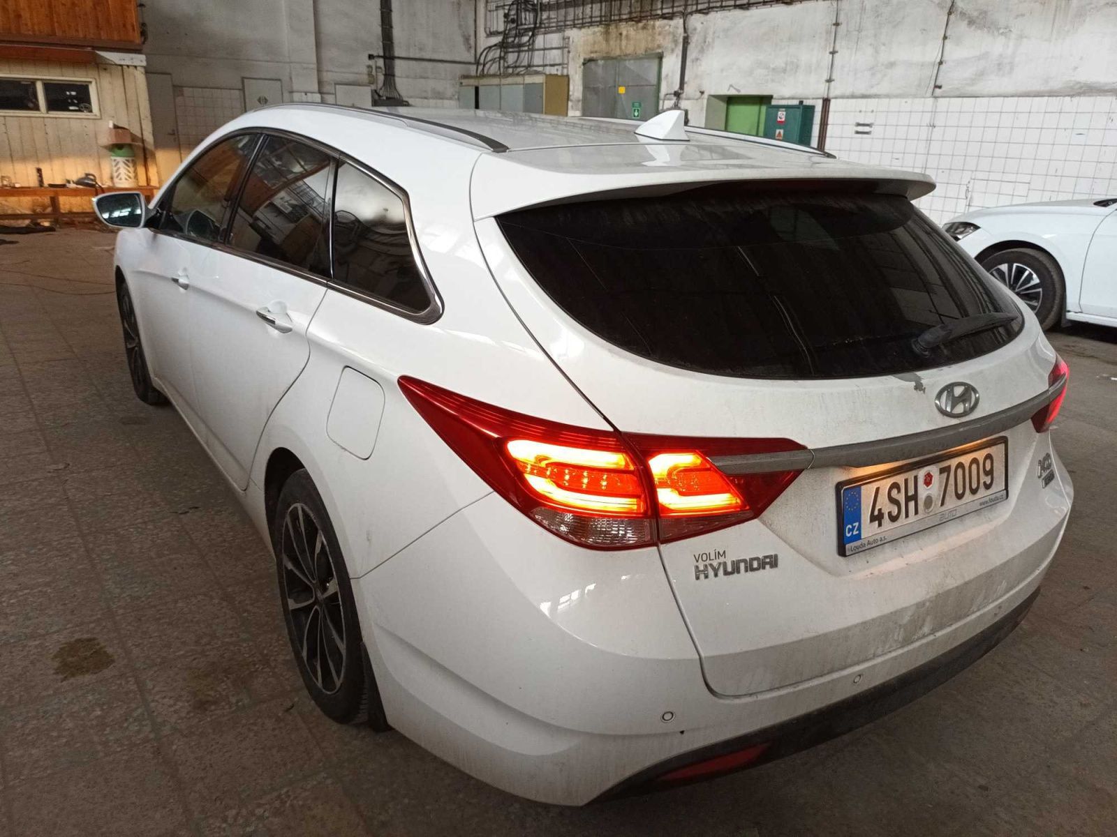 Hyundai i40, 1.7 CRDi, Navi - fotka 3