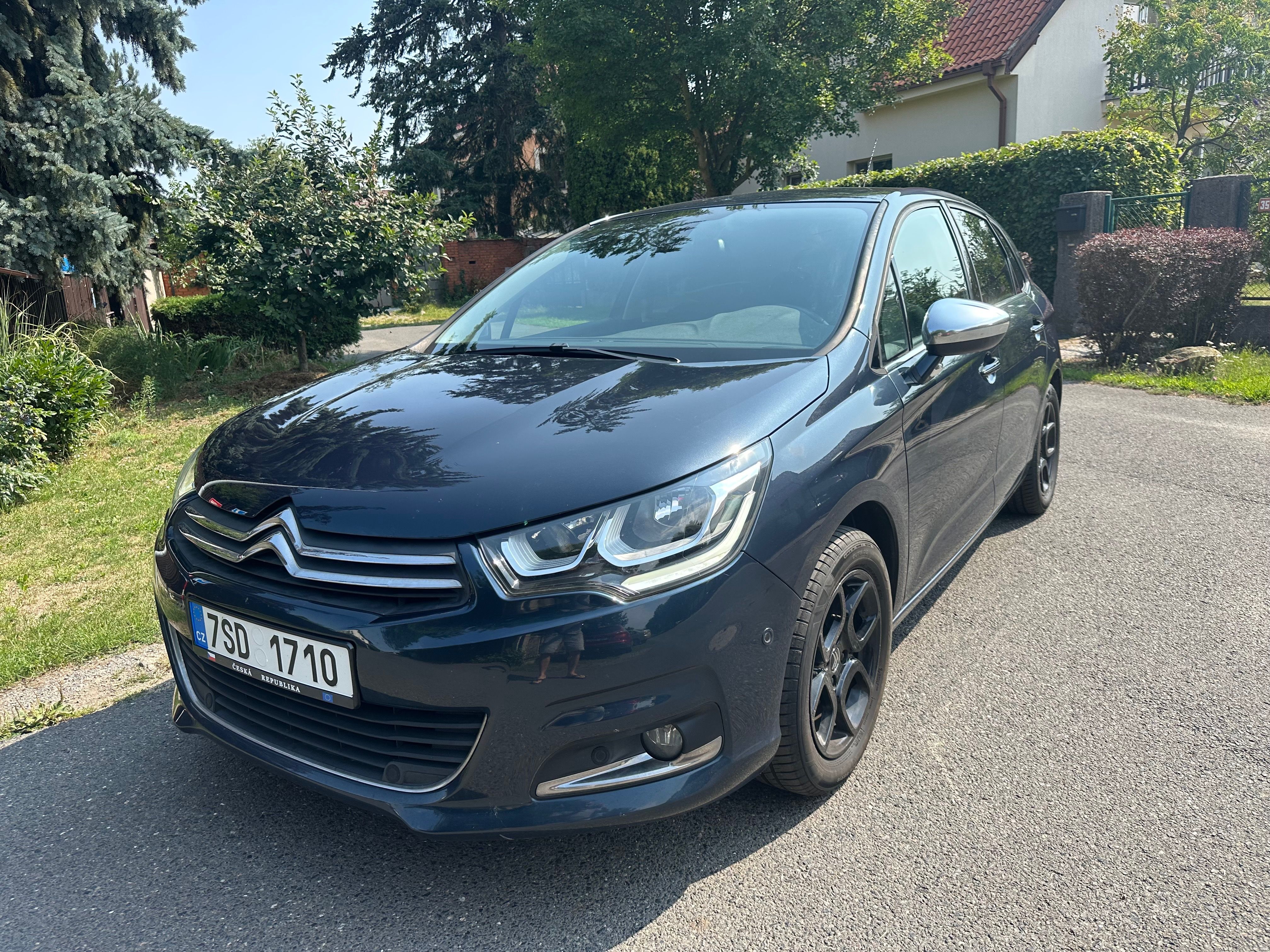Citroën C4, 1,6 HDI 88 KW 100 TIS KM - fotka 2