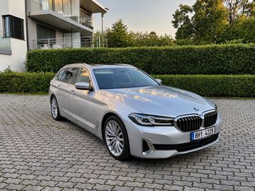 540i xDrive Touring TOP výbava