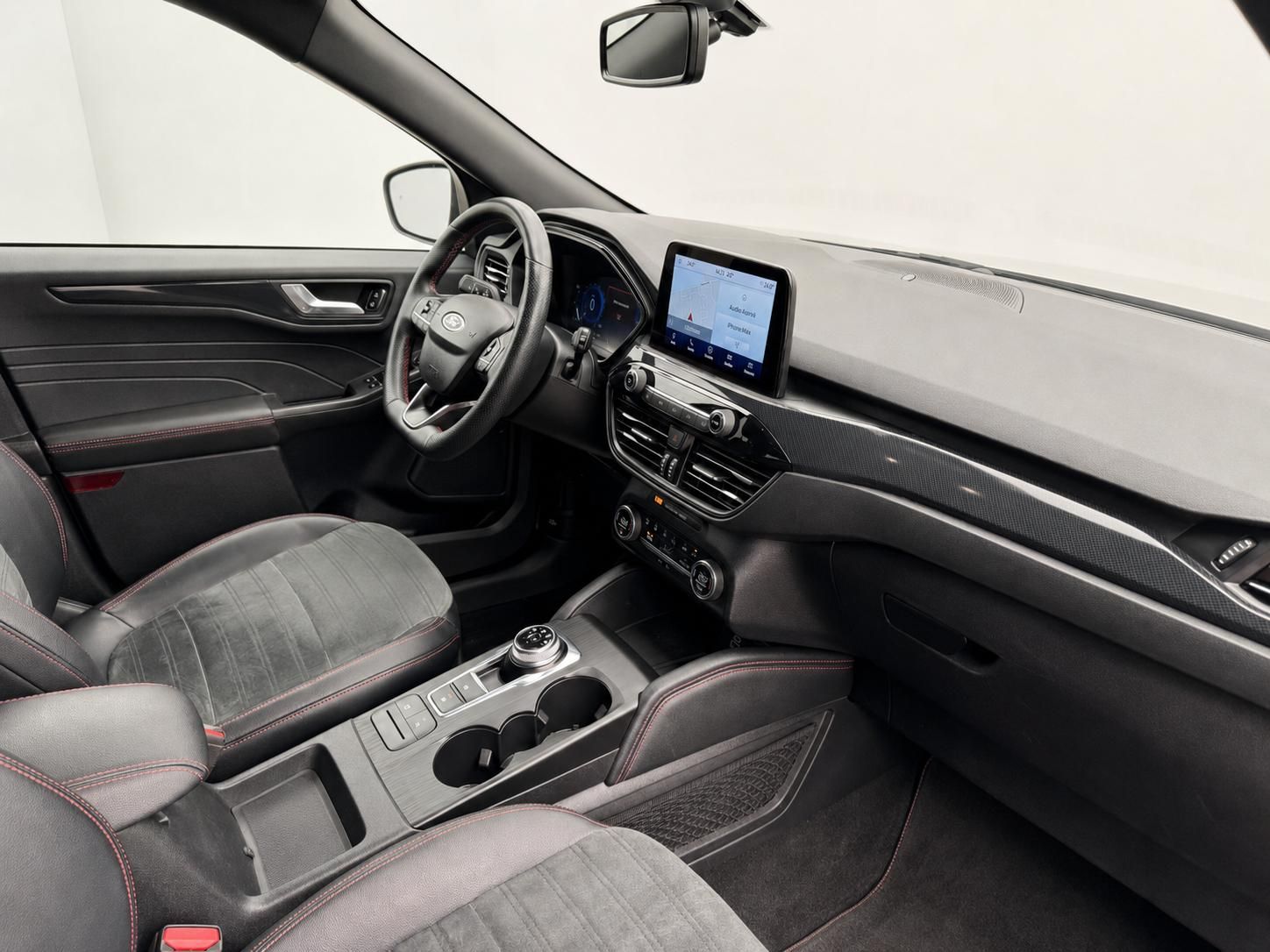 Ford Kuga, 2.5 HYBRID, 4x4,ST-LINE, - fotka 2