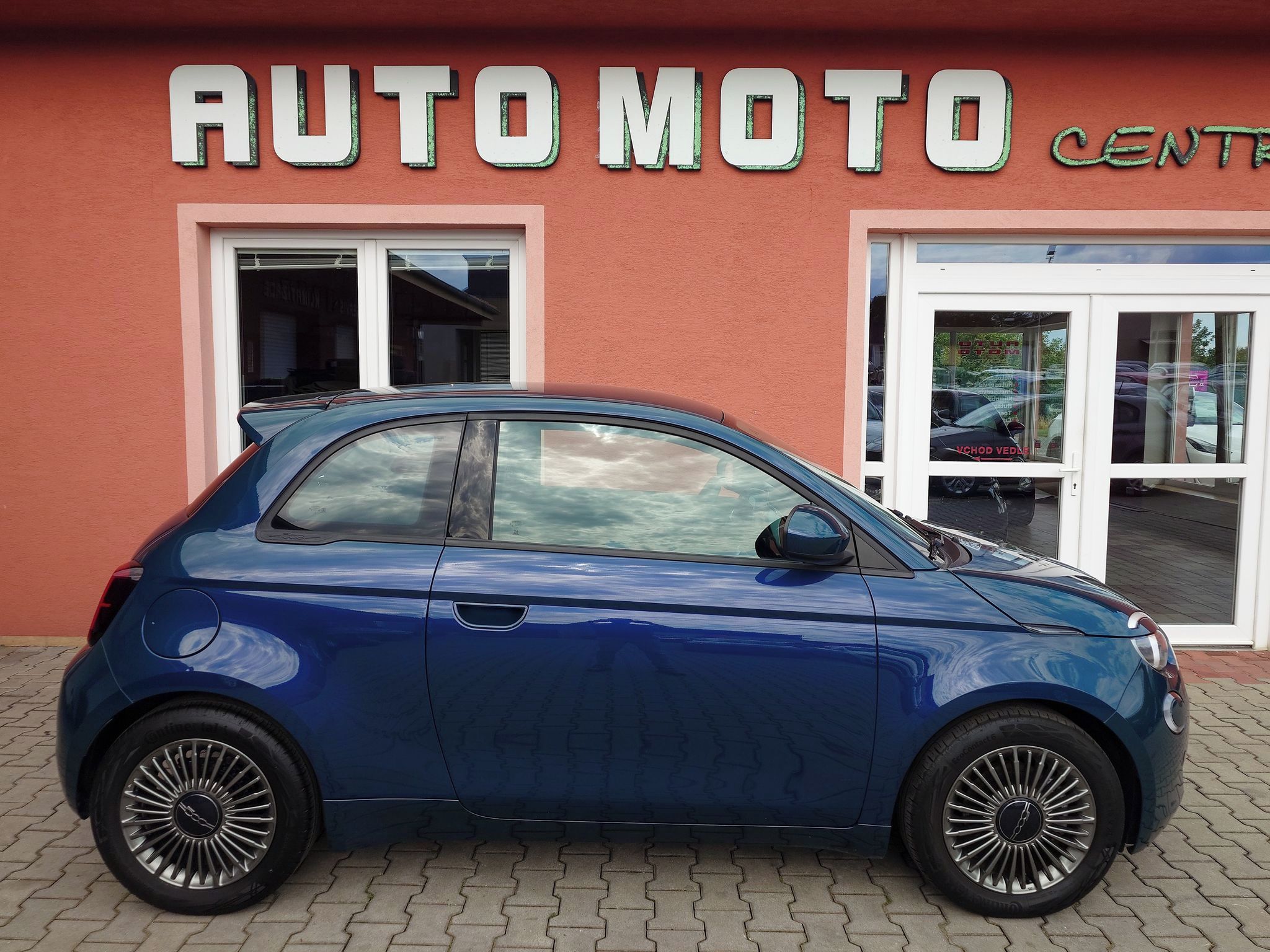 Fiat 500E, 42 kWh, 87 kW Icon (ODPOČET DP - fotka 6