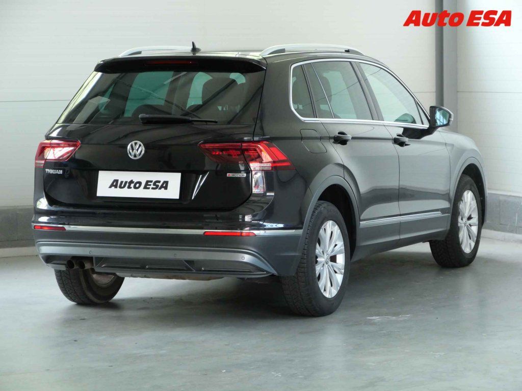 Volkswagen Tiguan, 2.0TSi 4x4,DSG,LED - fotka 4