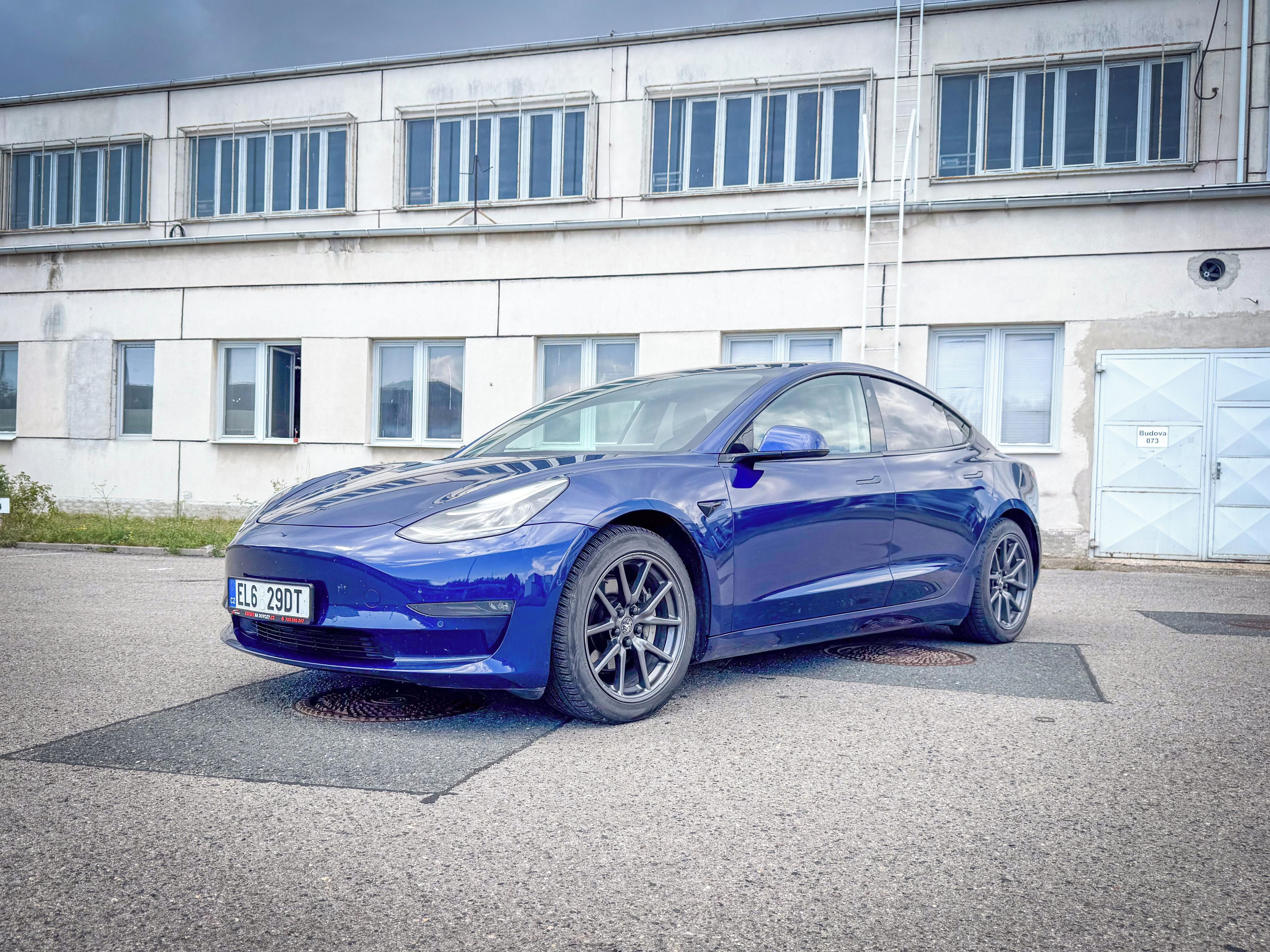 Tesla Model 3, Model 3 Long range - 4WD - DPH - fotka 2