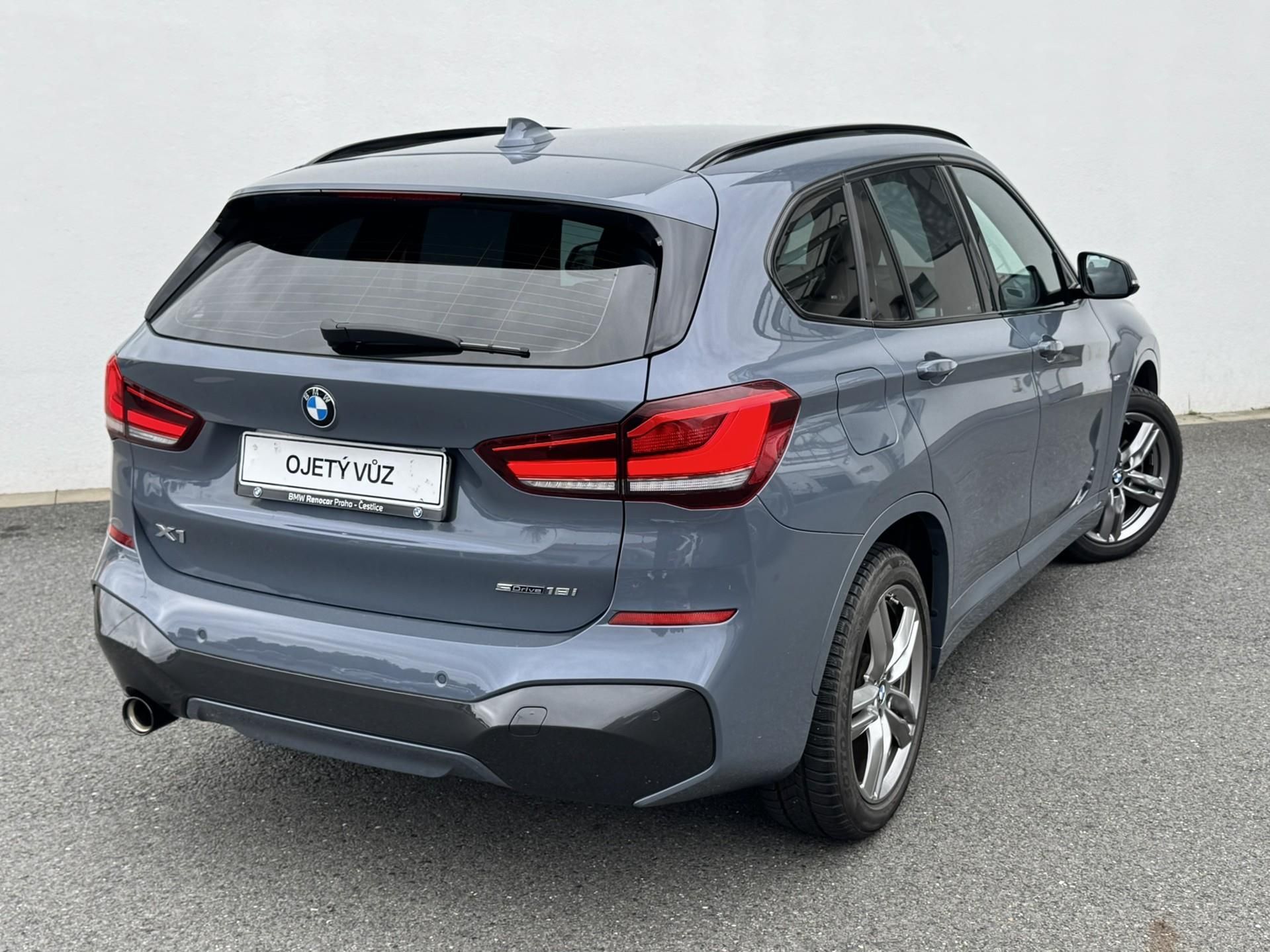 BMW X1, X1 sDrive18i Mpaket - fotka 2
