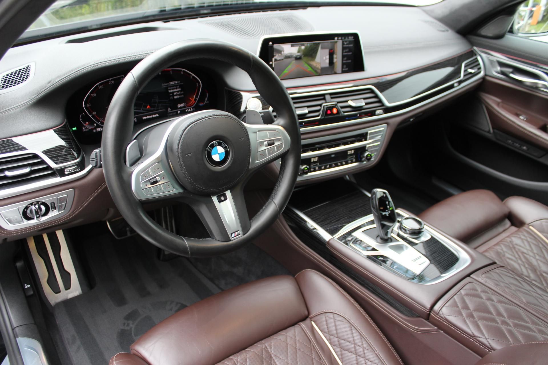 BMW Řada 7, 740Ld xDrive Sedan - fotka 4