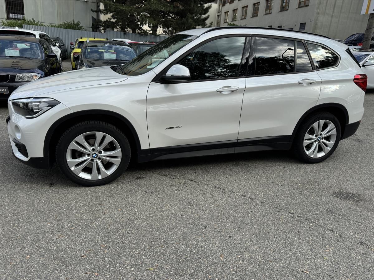 BMW X1, 2,0 xDrive - fotka 4
