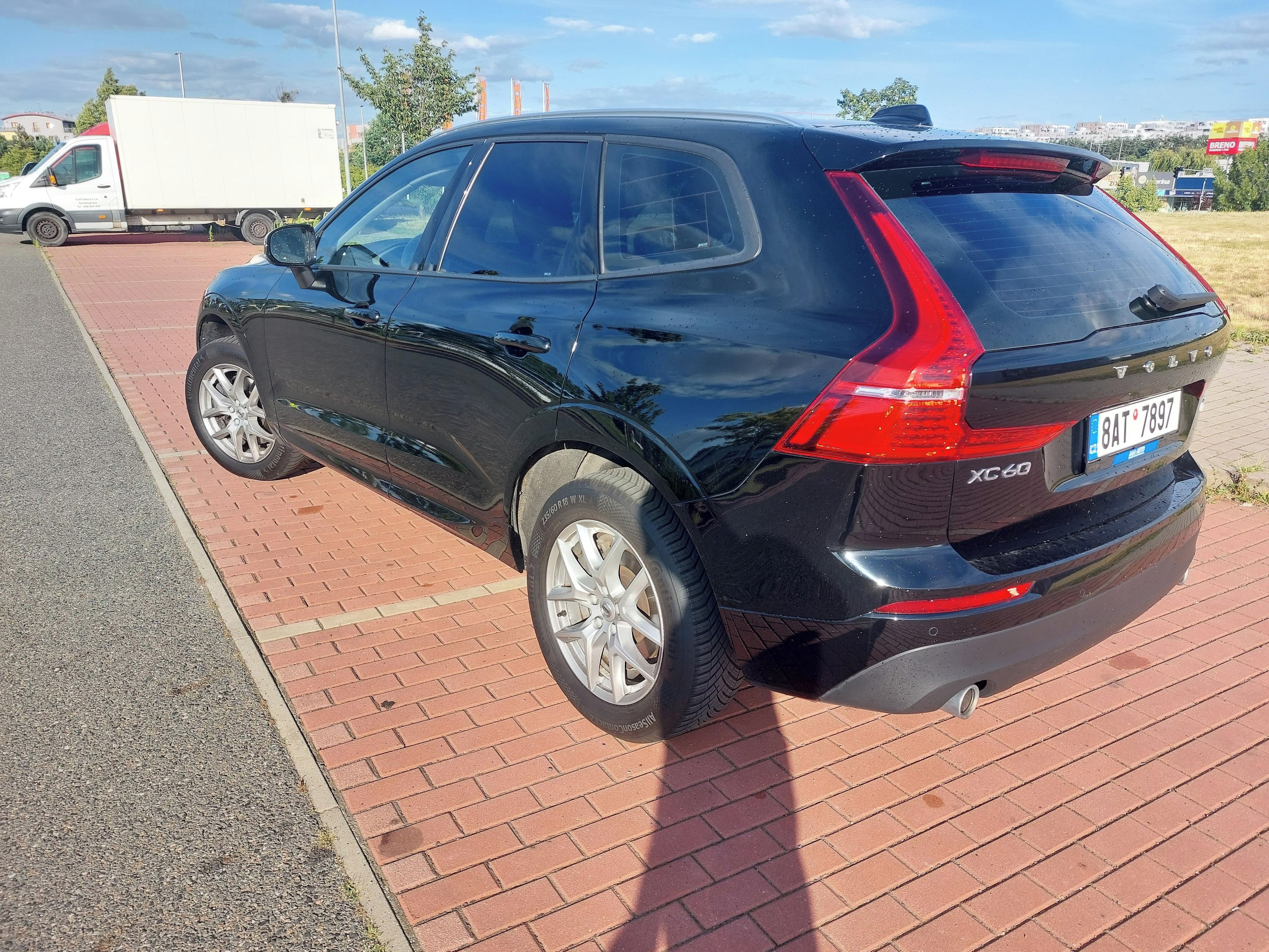 Volvo XC60, B4 2021 DPH - fotka 6