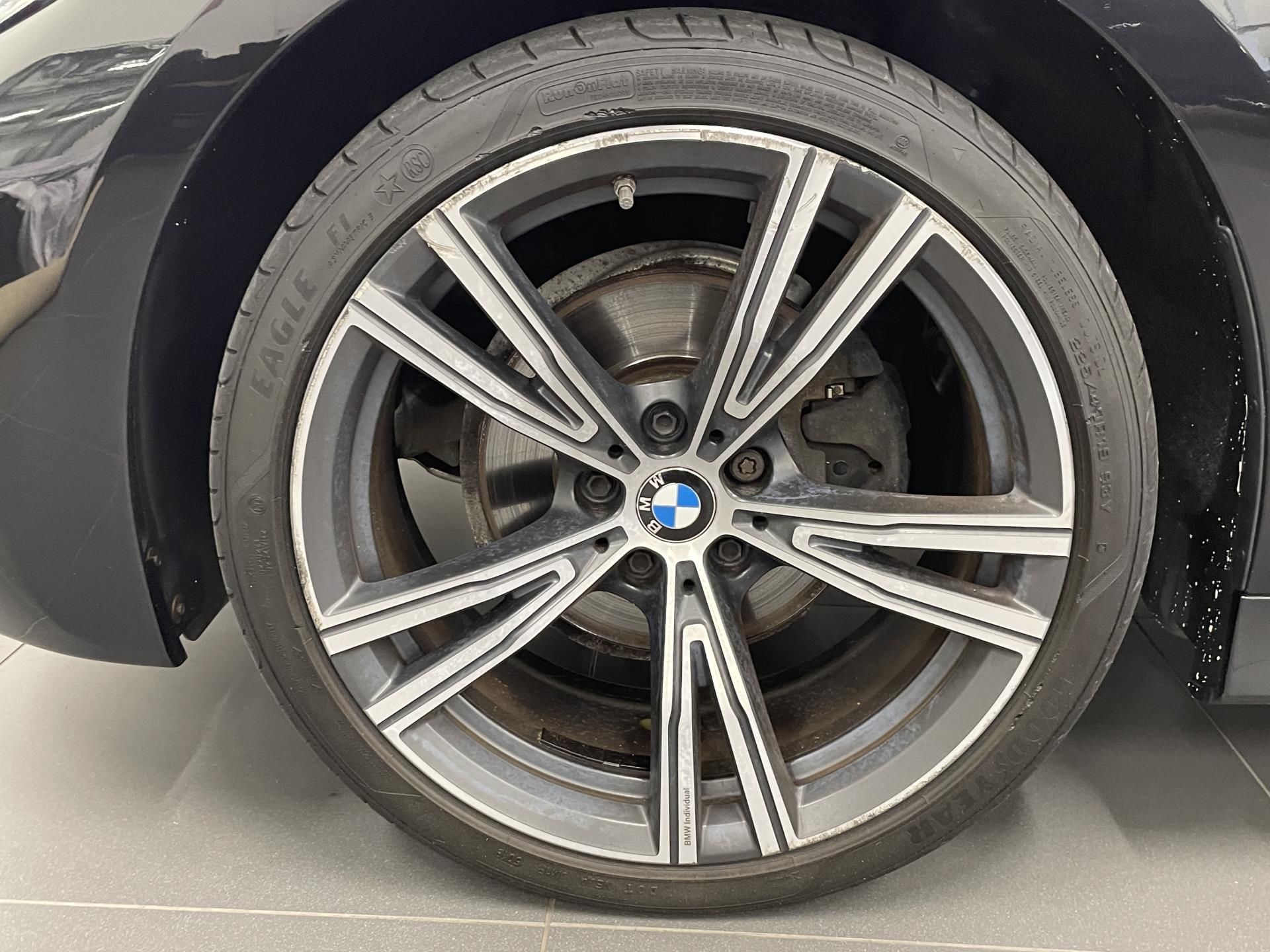 BMW Řada 3, BMW 320d xDrive, Mpaket - fotka 4