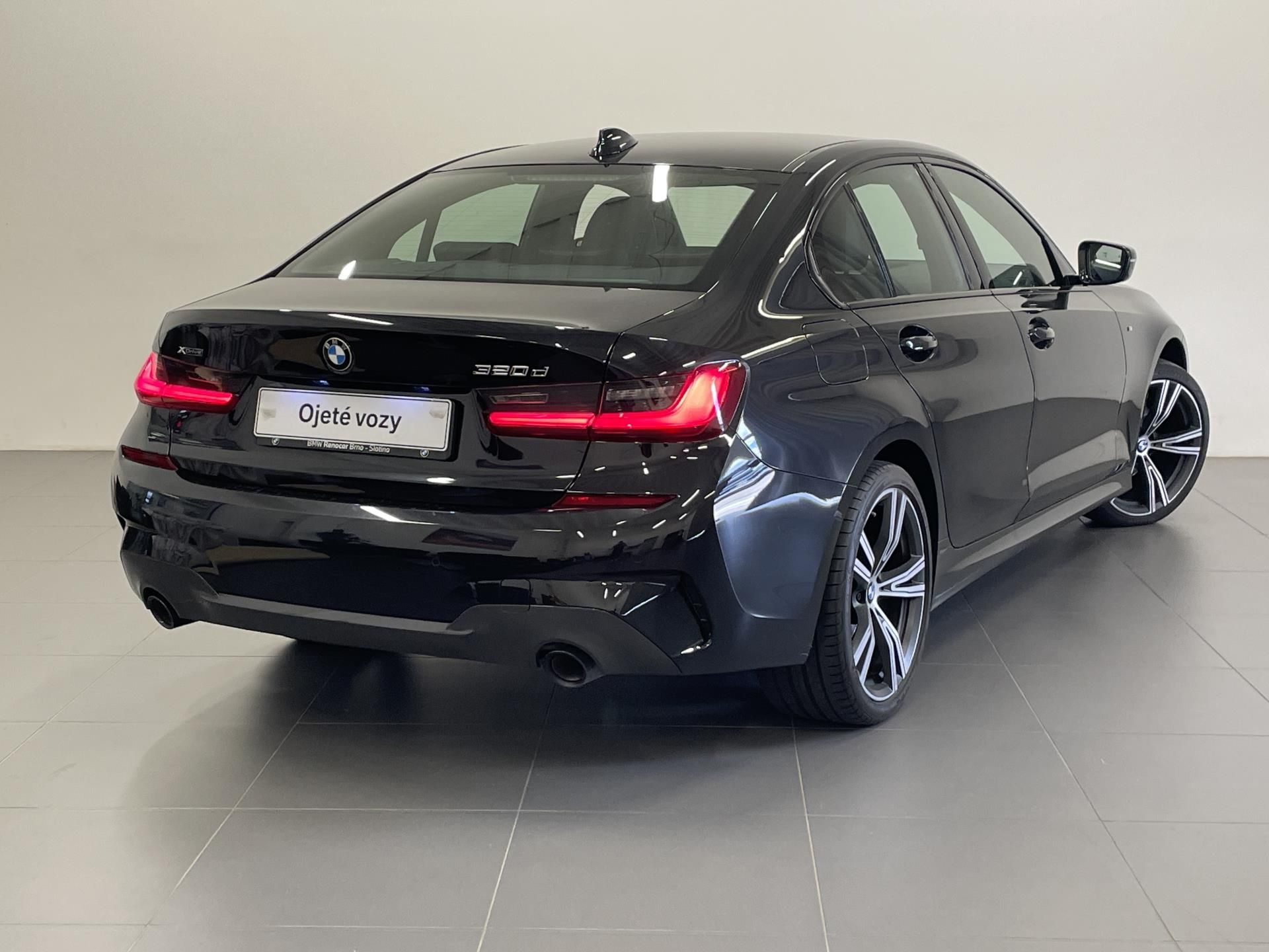 BMW Řada 3, BMW 320d xDrive, Mpaket - fotka 3