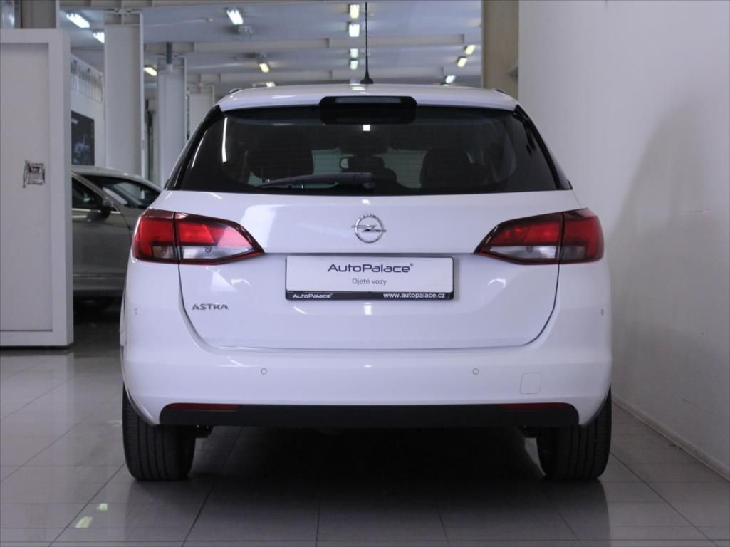 Opel Astra, 1,6 CDTi 81kW Záruka 116tkm.ČR - fotka 4