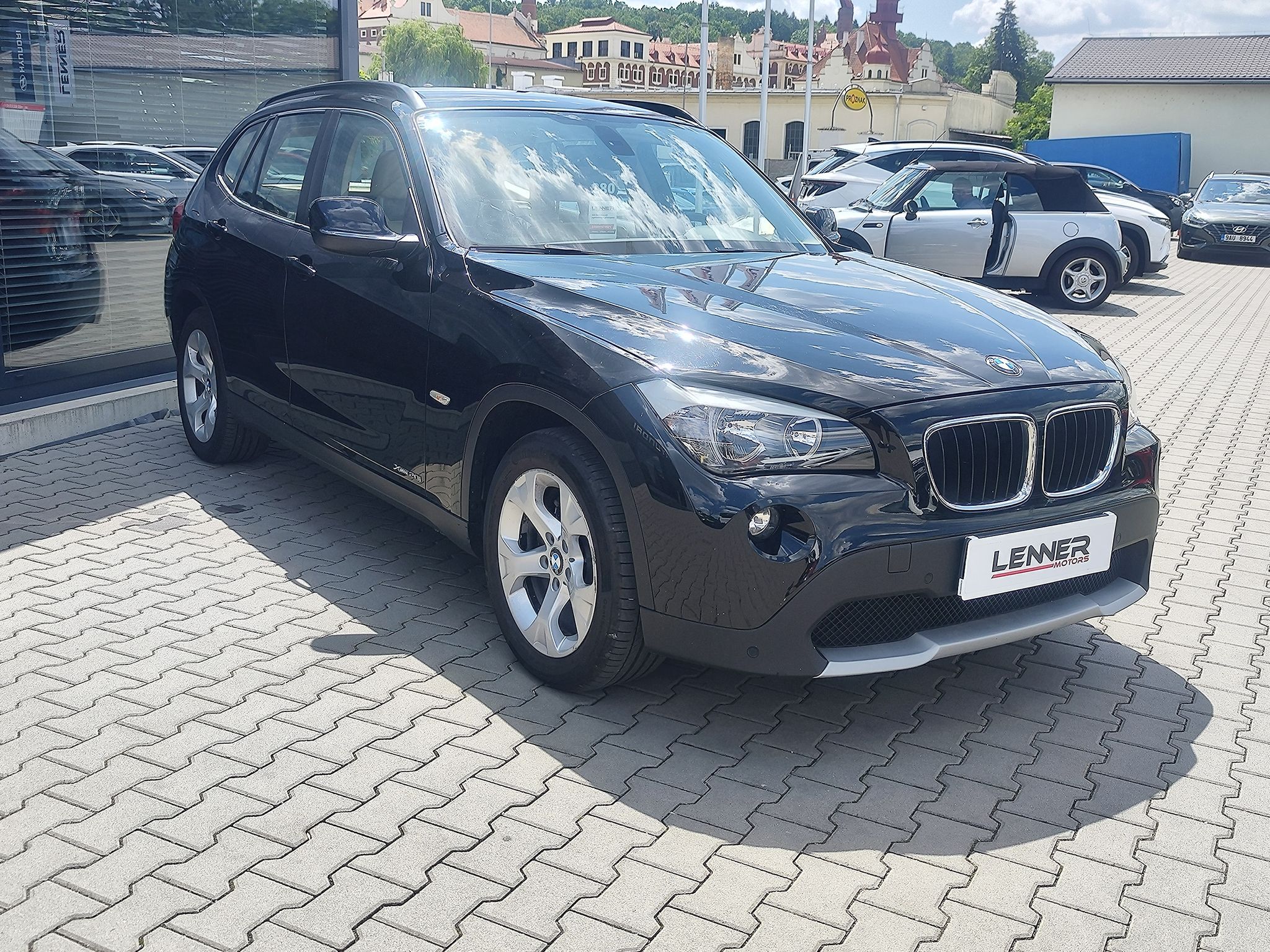 BMW X1, 2.0i/135kW xDrive - fotka 3