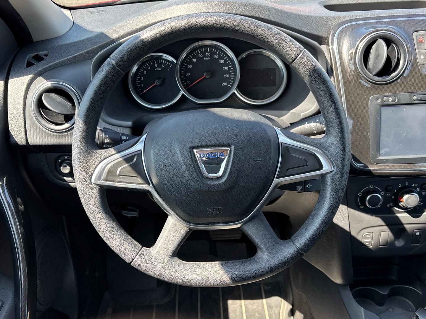 Dacia Sandero, 0.9 SCe / 66 kW Arctica Automa - fotka 5