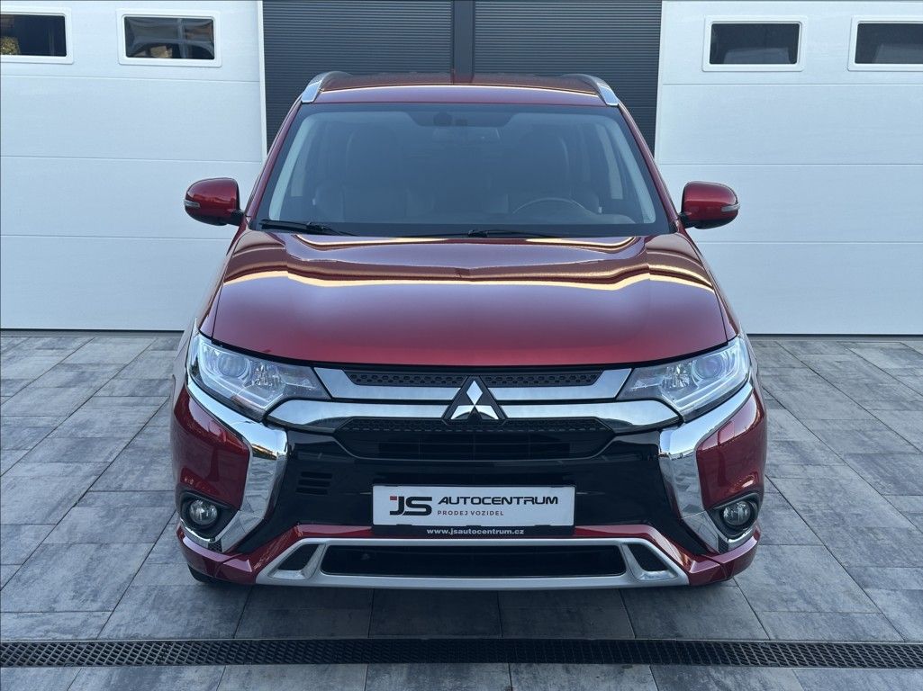 Mitsubishi Outlander, 2,4 PHEV 224PS Diamant 4x4 A/T - fotka 3