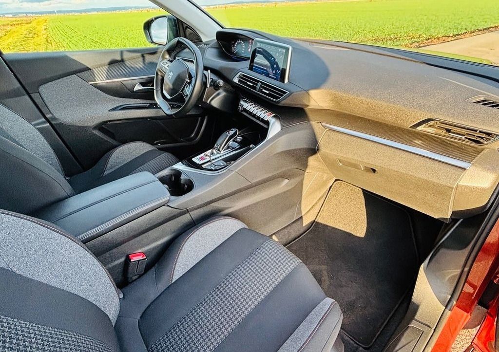 Peugeot 5008, tovární záruka+Webasto+servis - fotka 3
