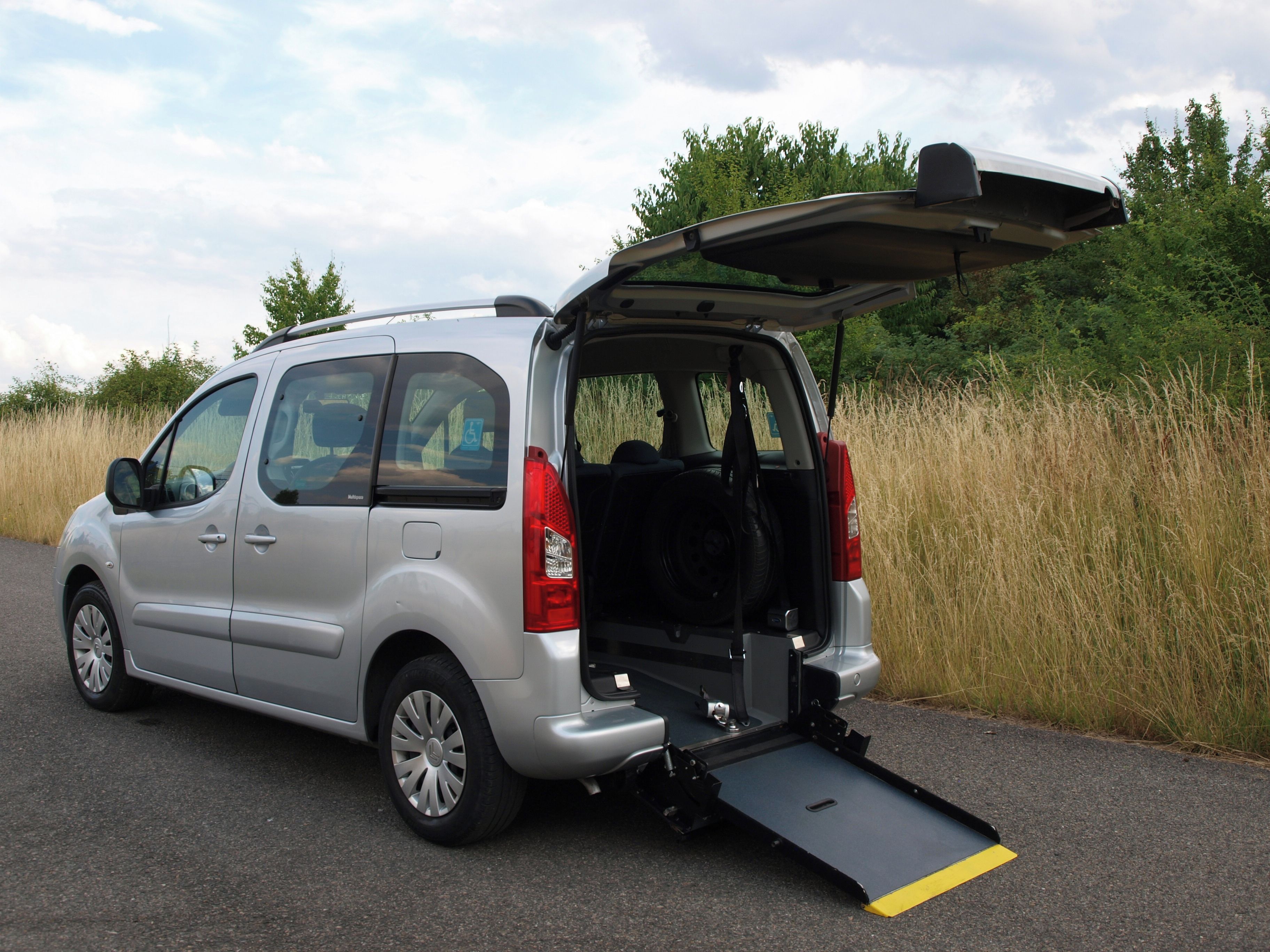 Citroën Berlingo, plošina pro převoz vozíčkáře - fotka 2