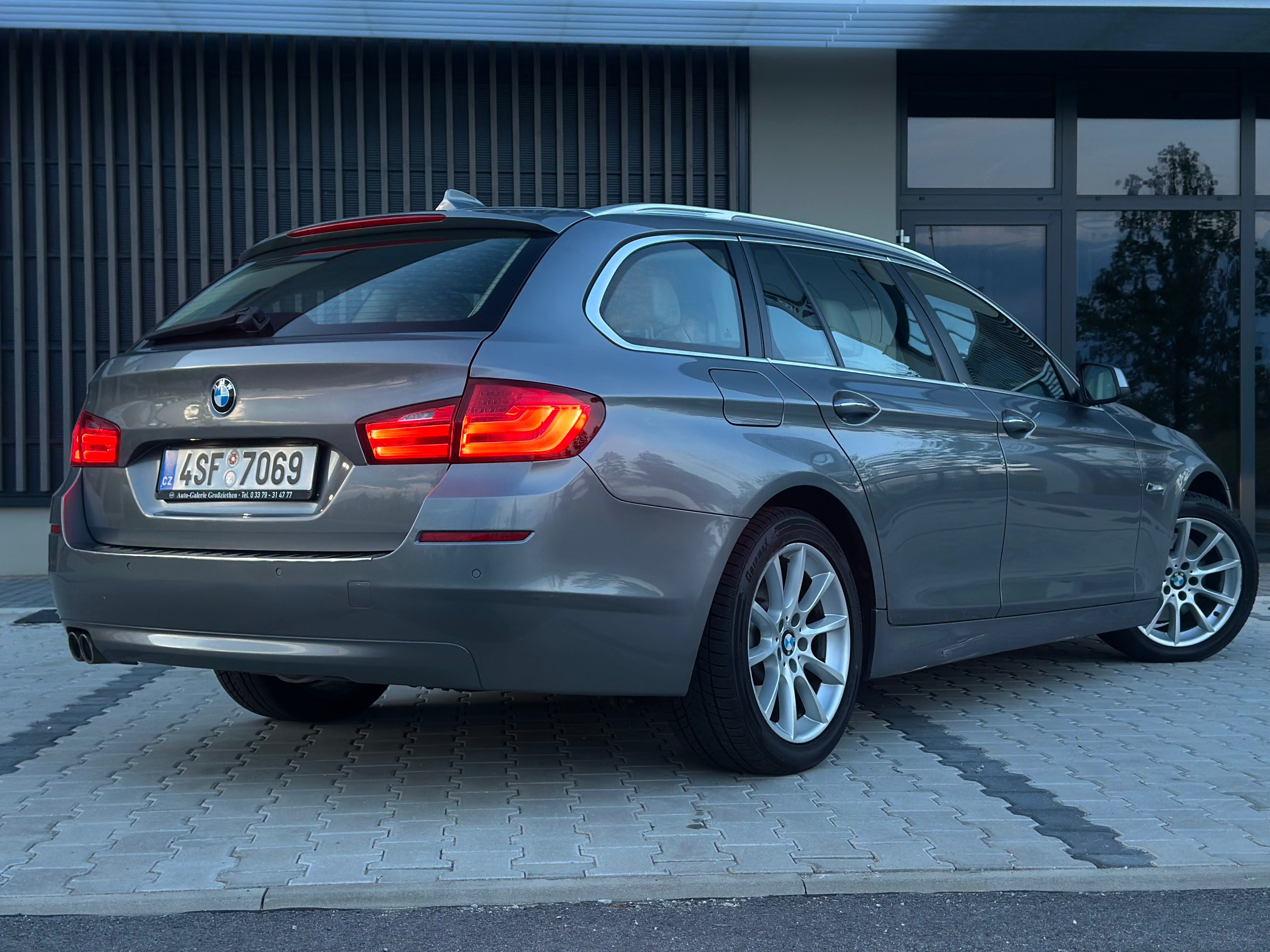 BMW Řada 5, Bmw f11 525d 2013, AUTOMAT - fotka 4
