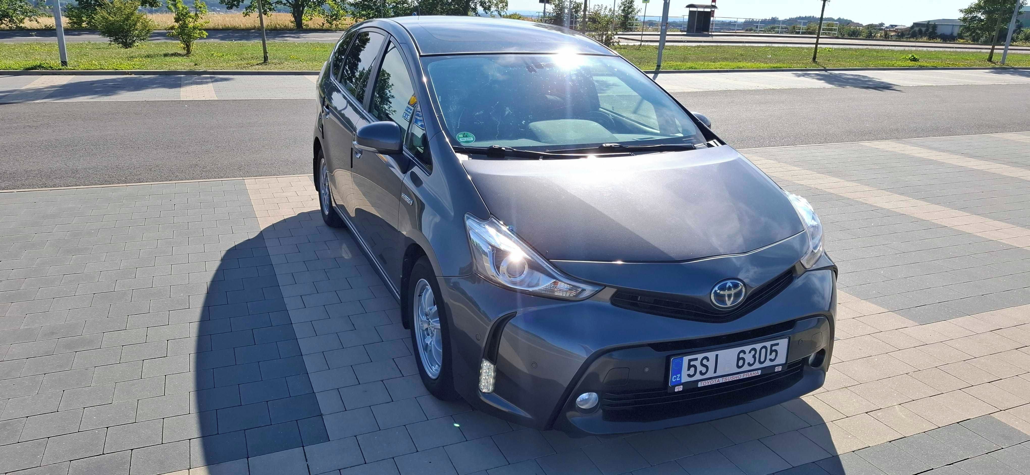 Toyota Prius, 7 míst, TOP výbava, hybrid - fotka 4