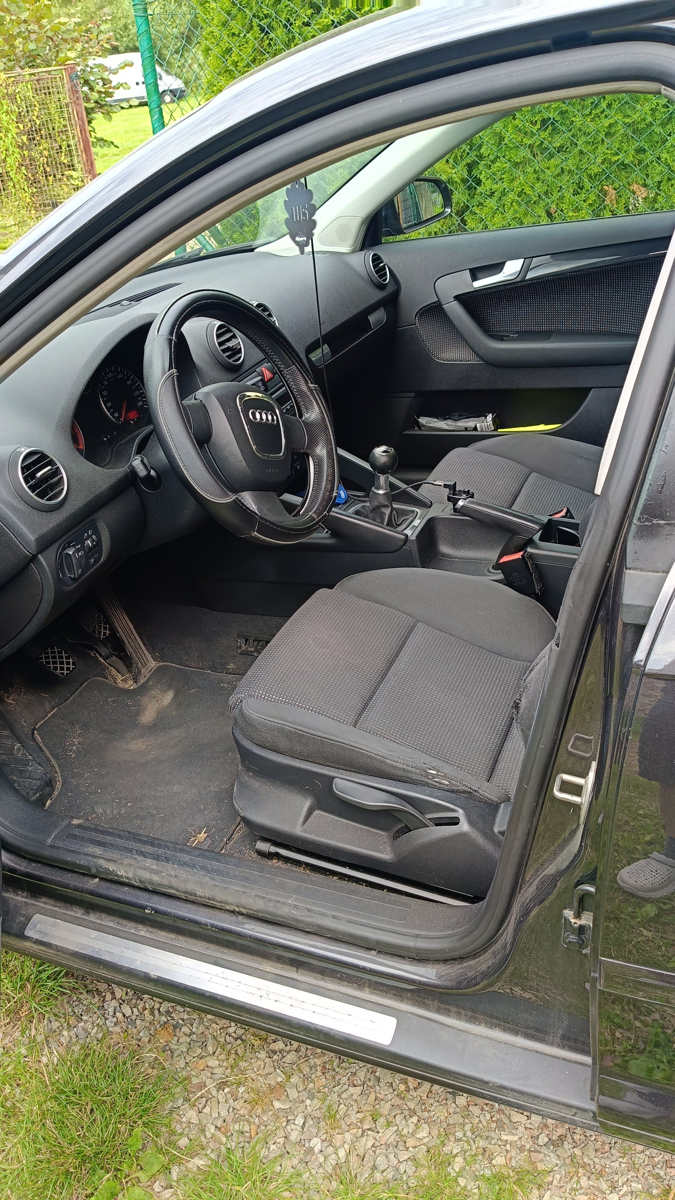 Audi A3, 2.0 FSI Sportback - fotka 6