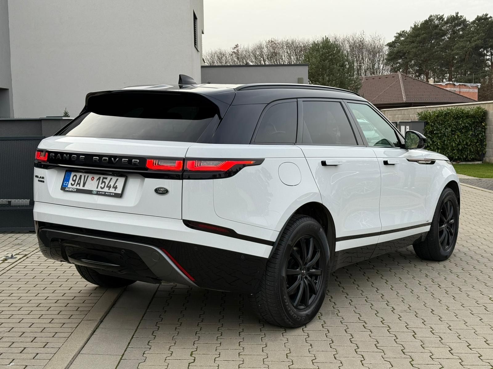Land Rover Range Rover Velar, R-Dynamic P250 4x4 CZ tažné - fotka 2