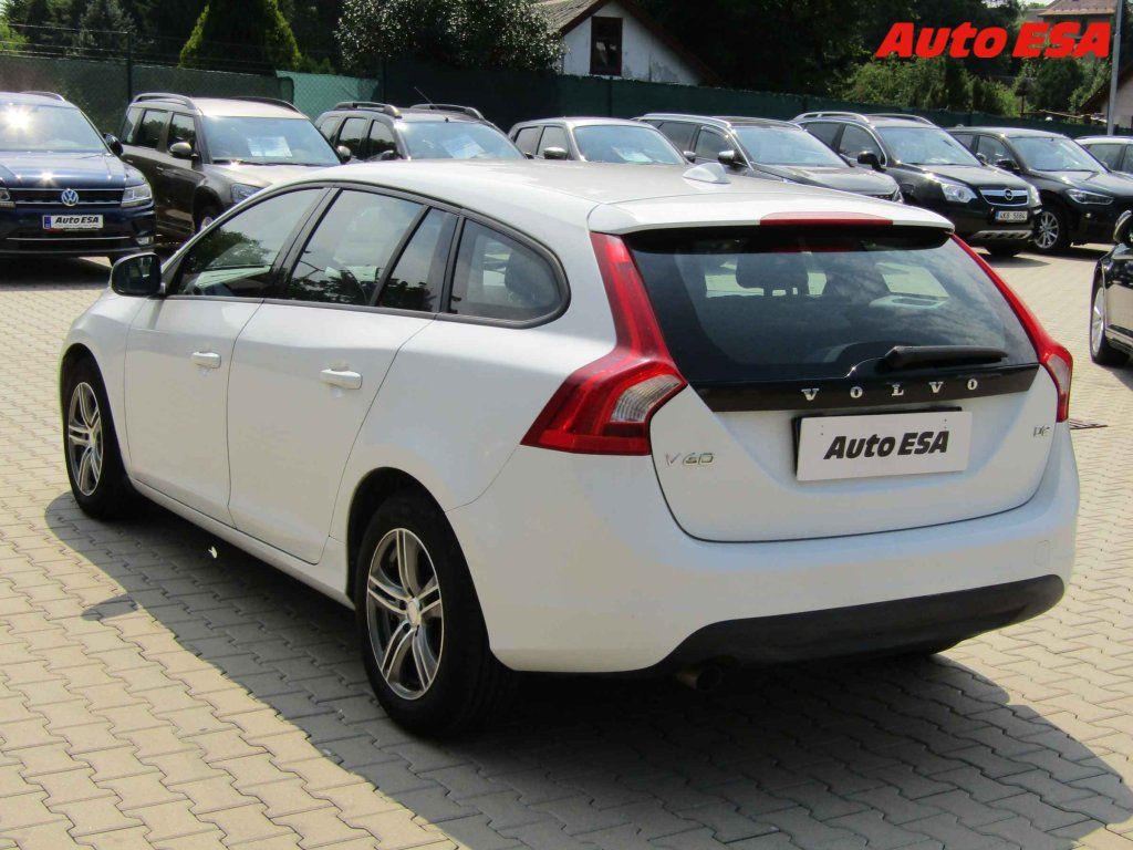 Volvo V60, 1.6D - fotka 6