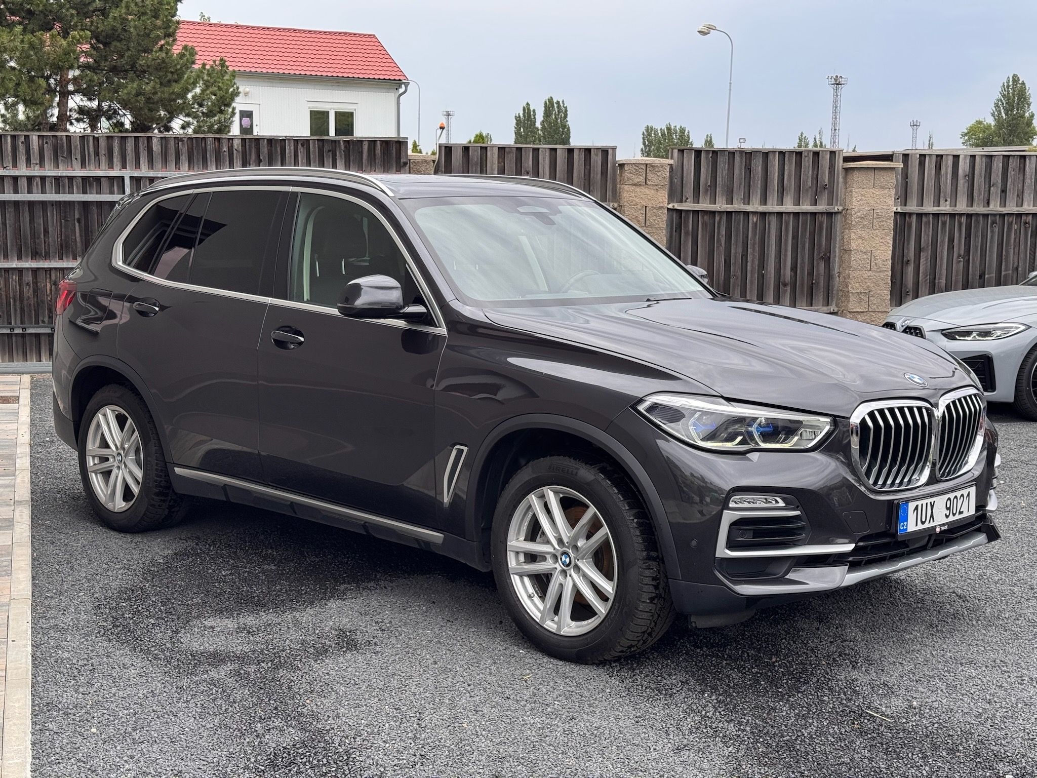 BMW X5, xDrive 30d xLine - fotka 4