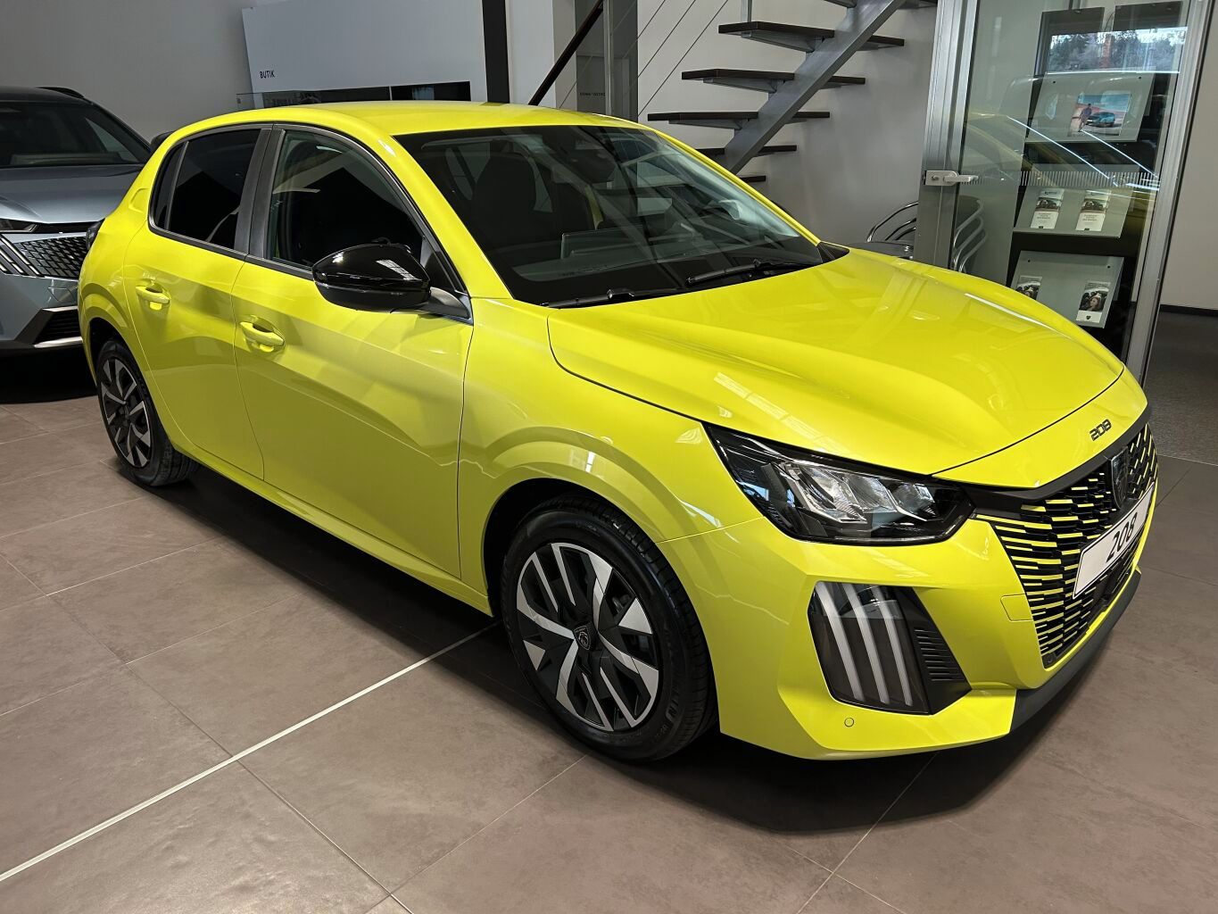 Peugeot 208, BUSINESS Turbo 100 S&S MAN6 - fotka 3
