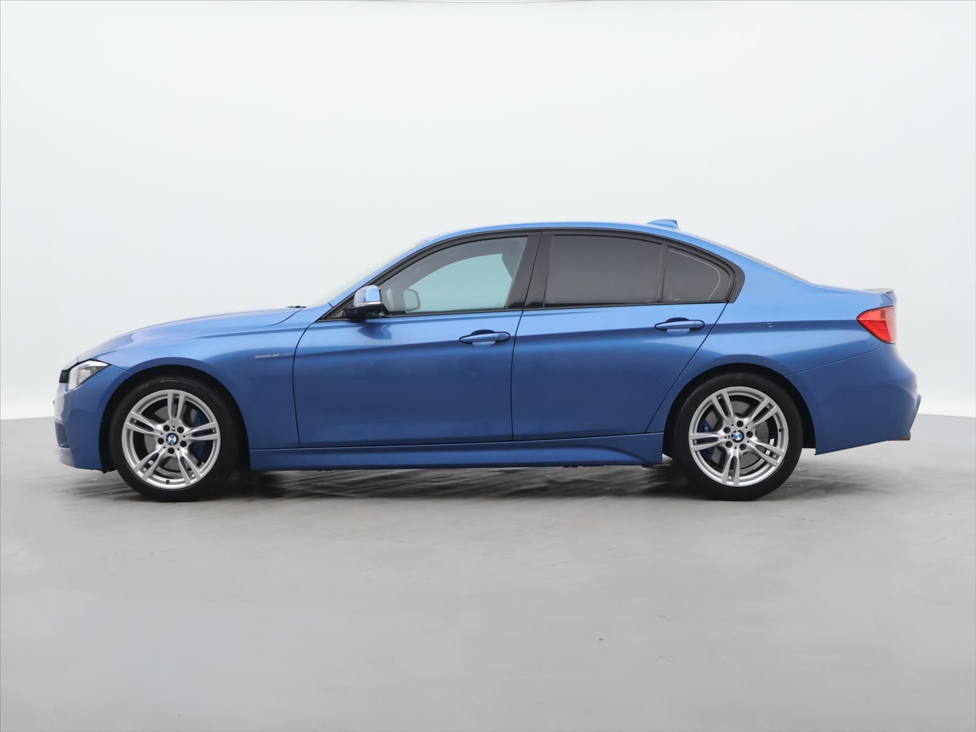 BMW Řada 3, 2,0 320d 135 kW CZ M Paket - fotka 4
