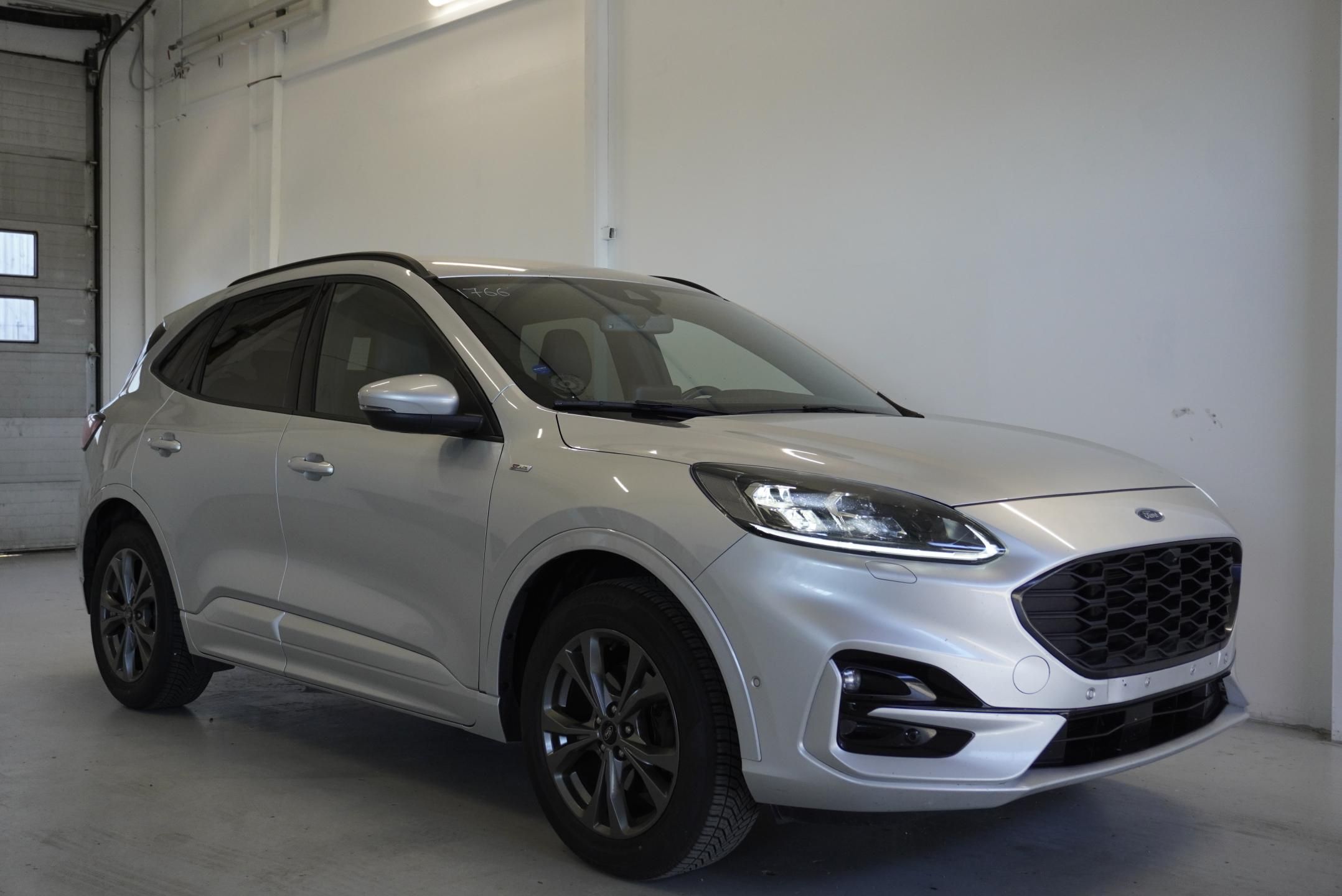 Ford Kuga, 2.0 TDCi ST-LINE 4x4 AUTOMAT 8 - fotka 3